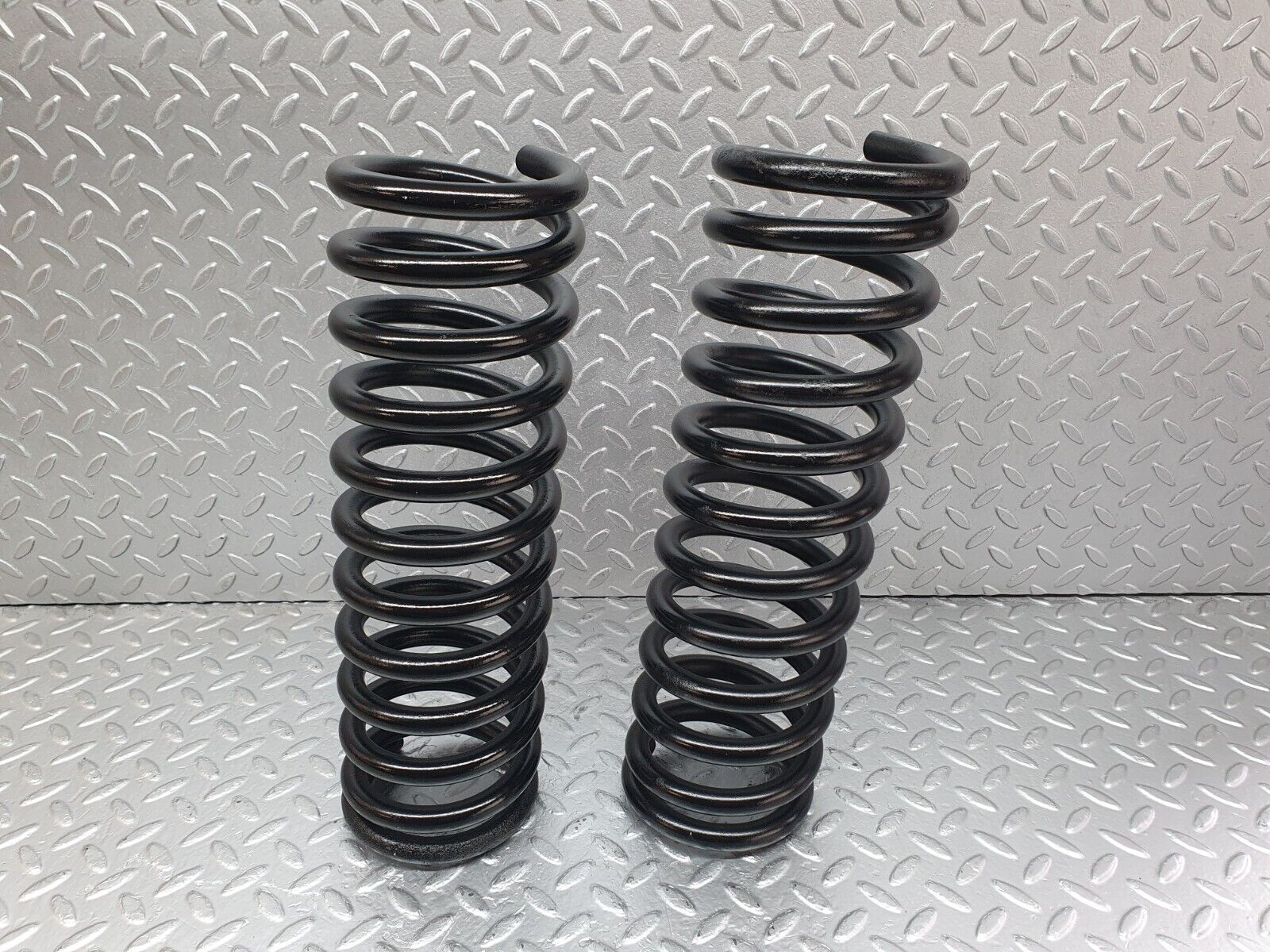 43476 Mercedes-Benz W108 280SE Front Coil Spring Pair