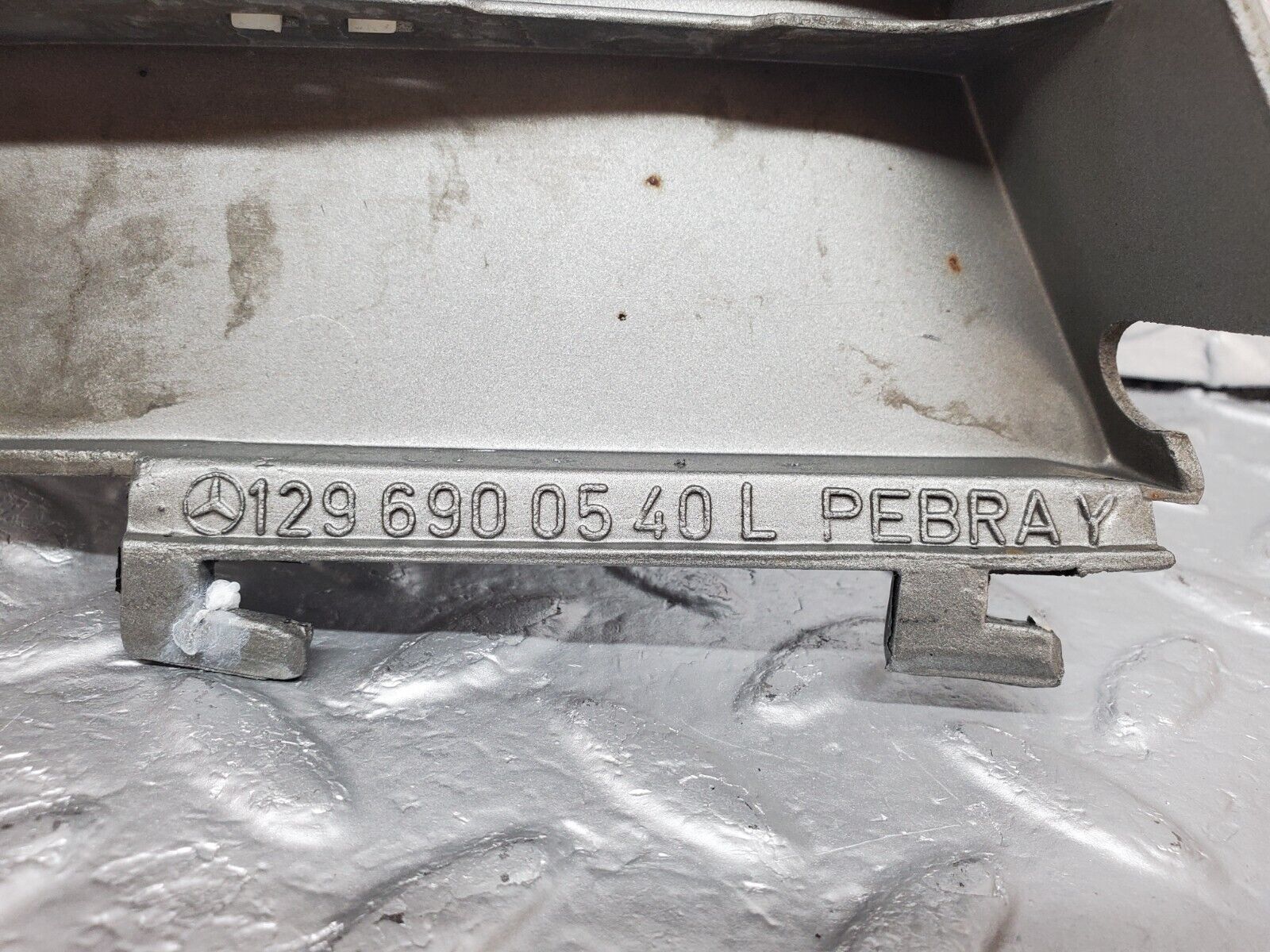 45037 Mercedes-Benz R129 300SL Coupe Rear Left Lower Moulding Trim 1296900540