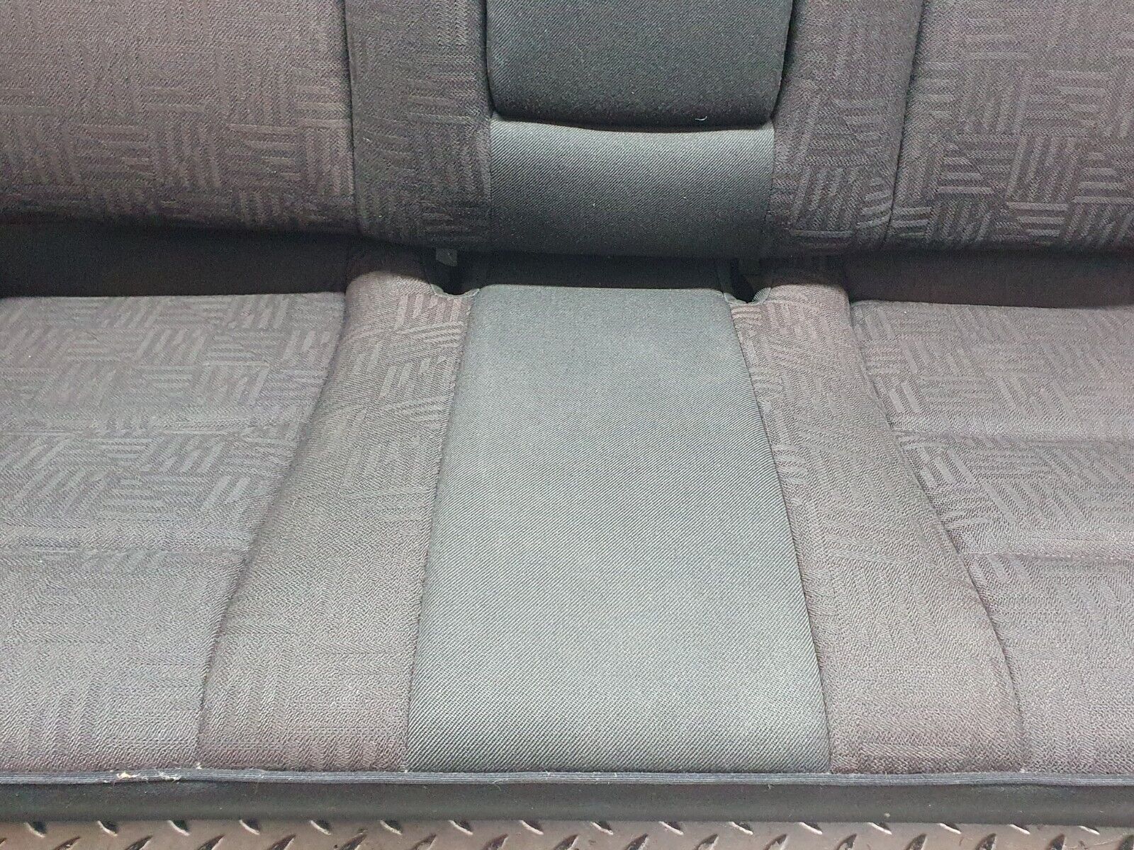 41990 Mercedes-Benz W202 C200 Rear Seat 2029200550 2029202916