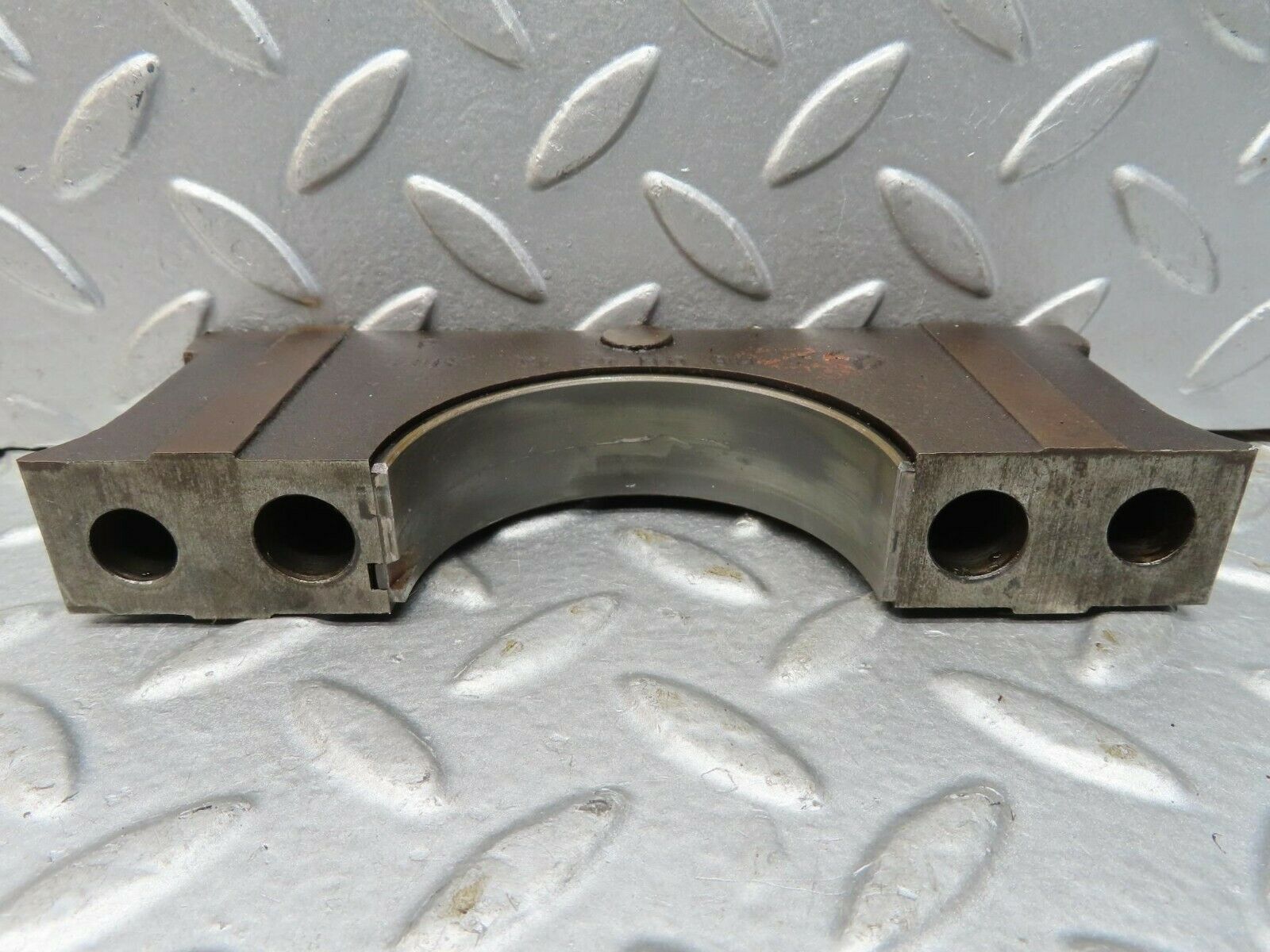 15706 Mercedes-Benz R107 450SL Crankshaft Bearing Holder Block 1160110313