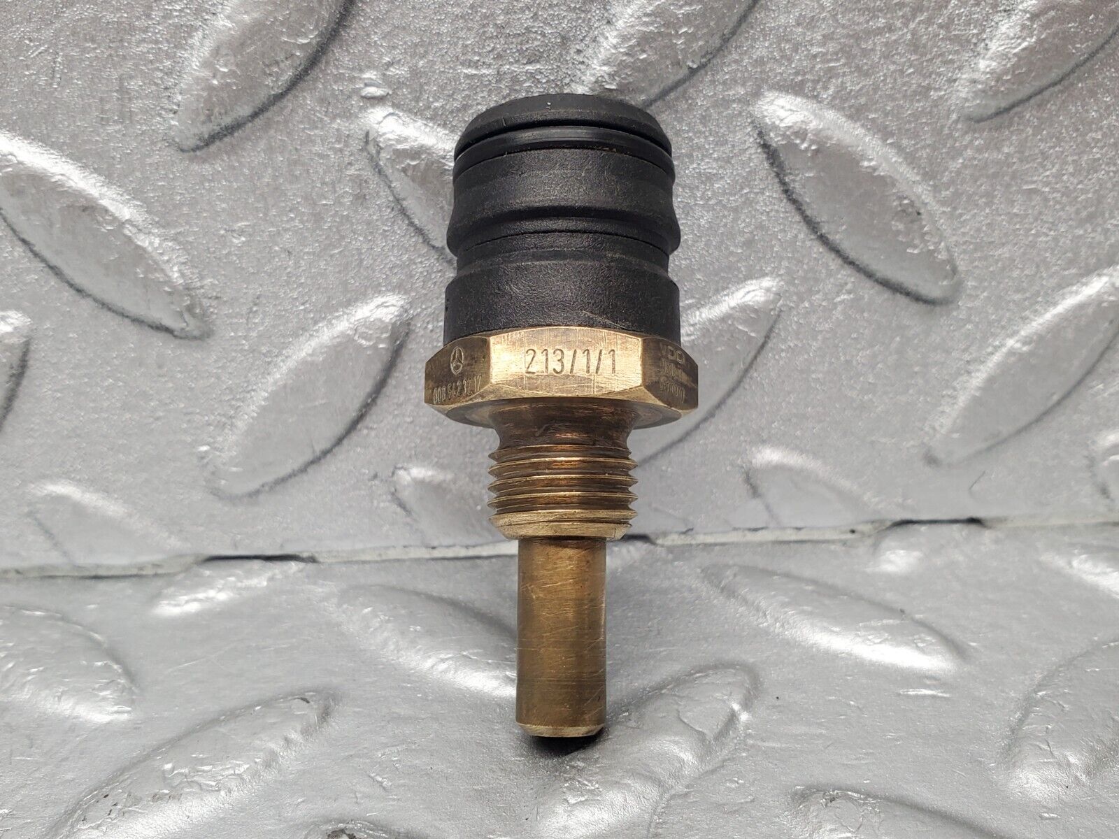 46045 Mercedes-Benz W126 420SE Coolant Temperature Sensor VDO 0085423217