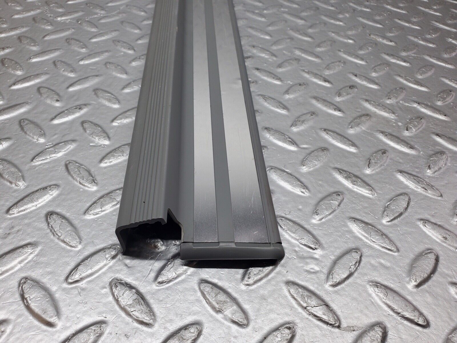 44582 Mercedes-Benz W124 220E Front Left Door Sill Trim