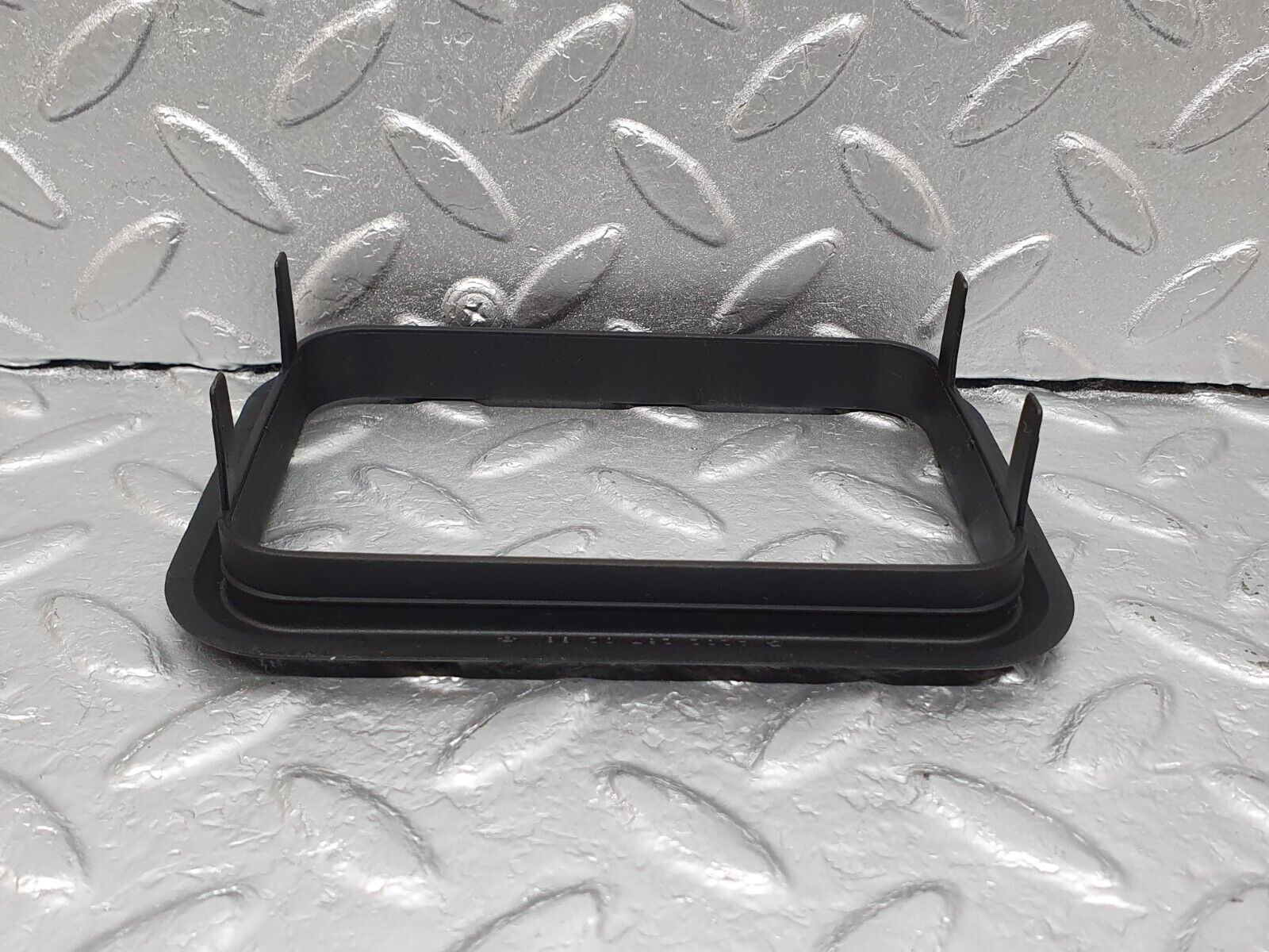 41908 Mercedes-Benz W202 C200 Gear Selector Surround Trim 2022670288