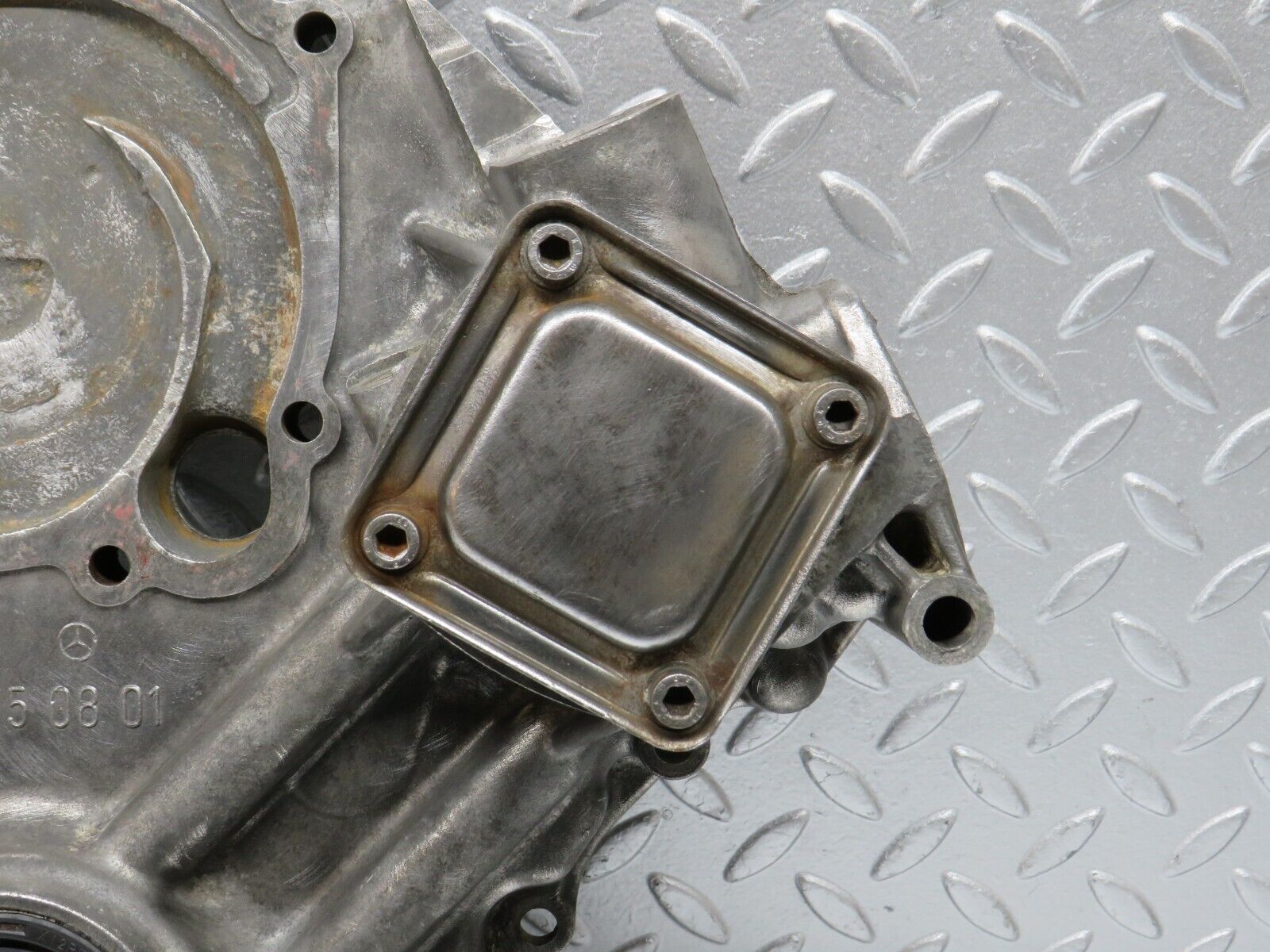 33079 Mercedes-Benz C107 R107 350 V8 Timing Chain Cover 1160150801