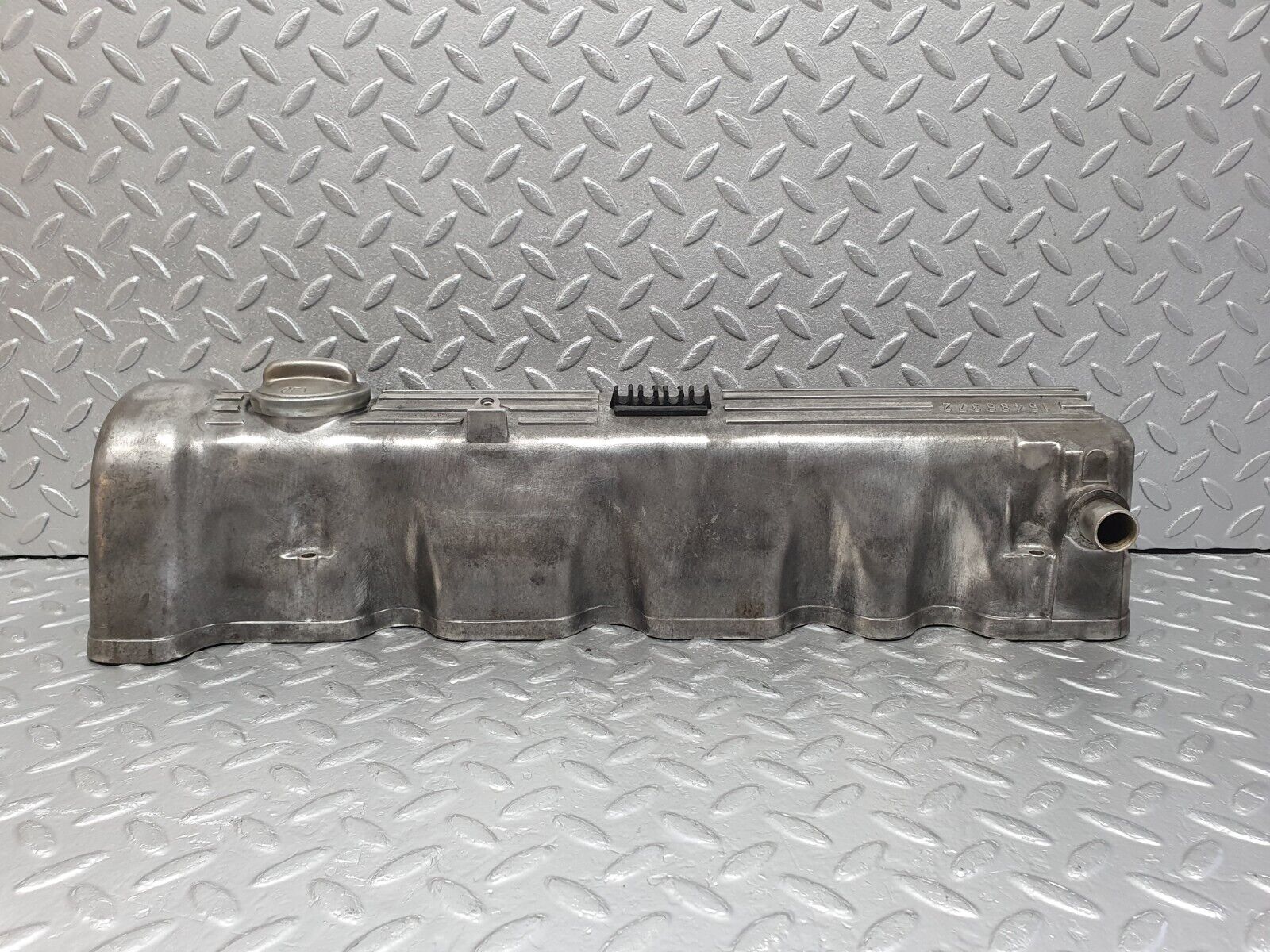 43734 Mercedes-Benz C126 380SEC Coupe Cylinder Head Cover Right 1170160105