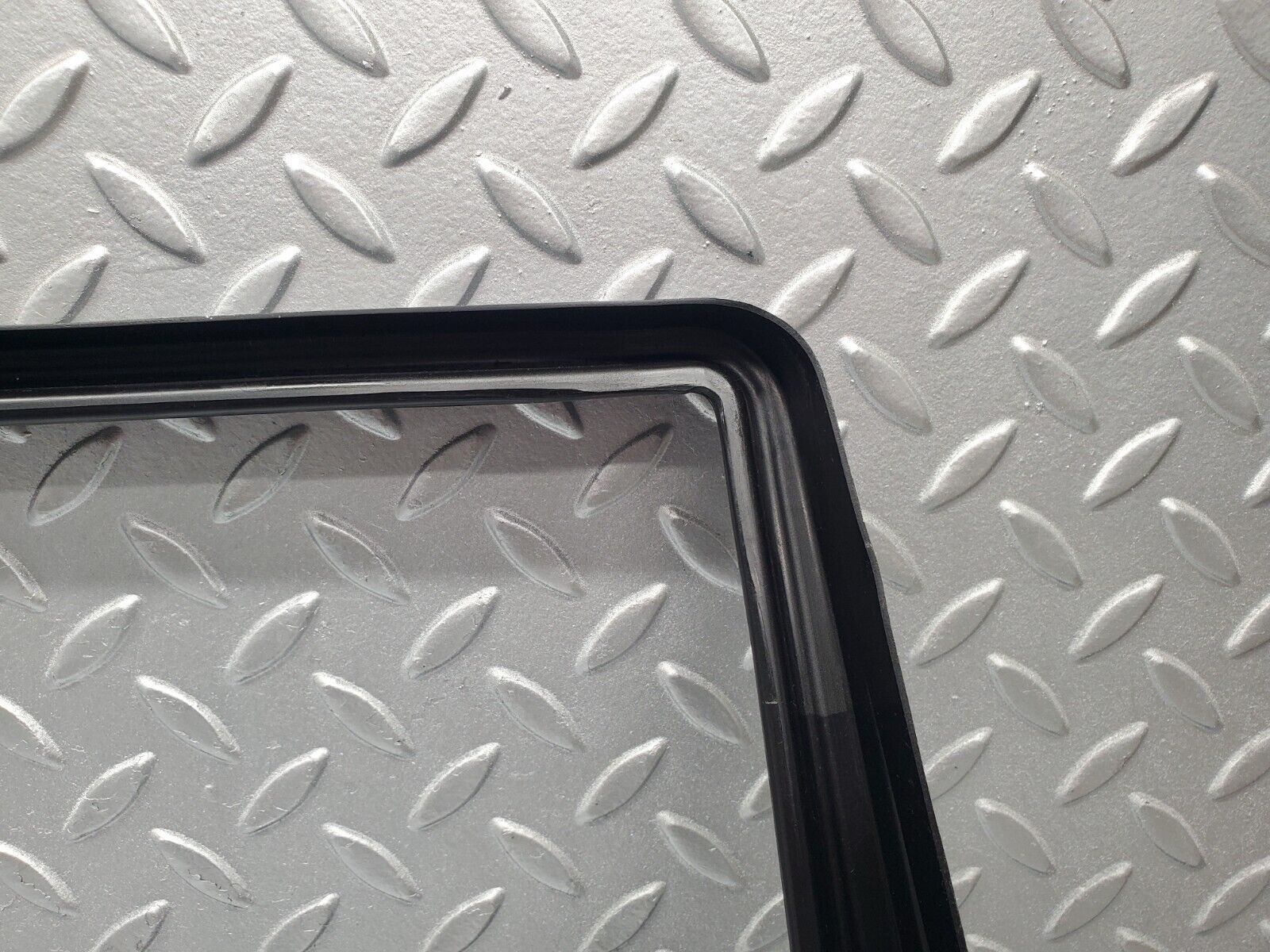 46252 Mercedes-Benz W124 280E Rear Right Door Window Frame Trim 1247350271