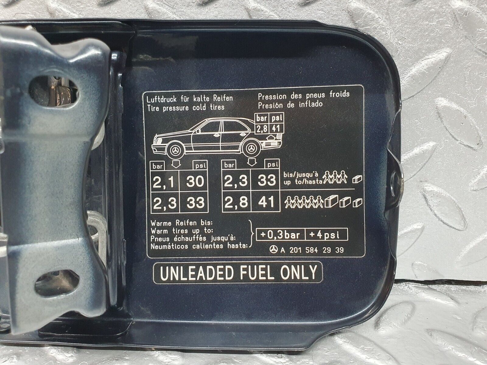 41934 Mercedes-Benz W202 C200 Fuel Tank Flap Cap 2015842939