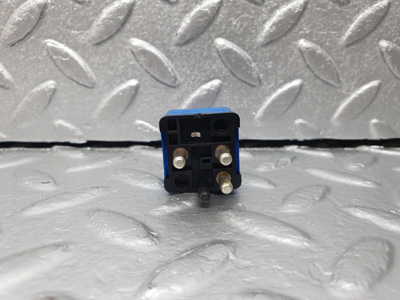 42249 Mercedes-Benz R129 320SL Coupe Multi Purpose Relay 0015429919