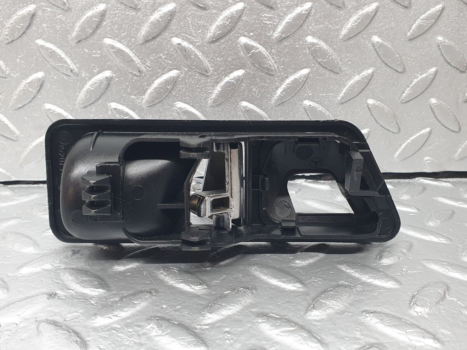 42777 Mercedes-Benz W201 190 2.0L Left Interior Door Handle 2017660164