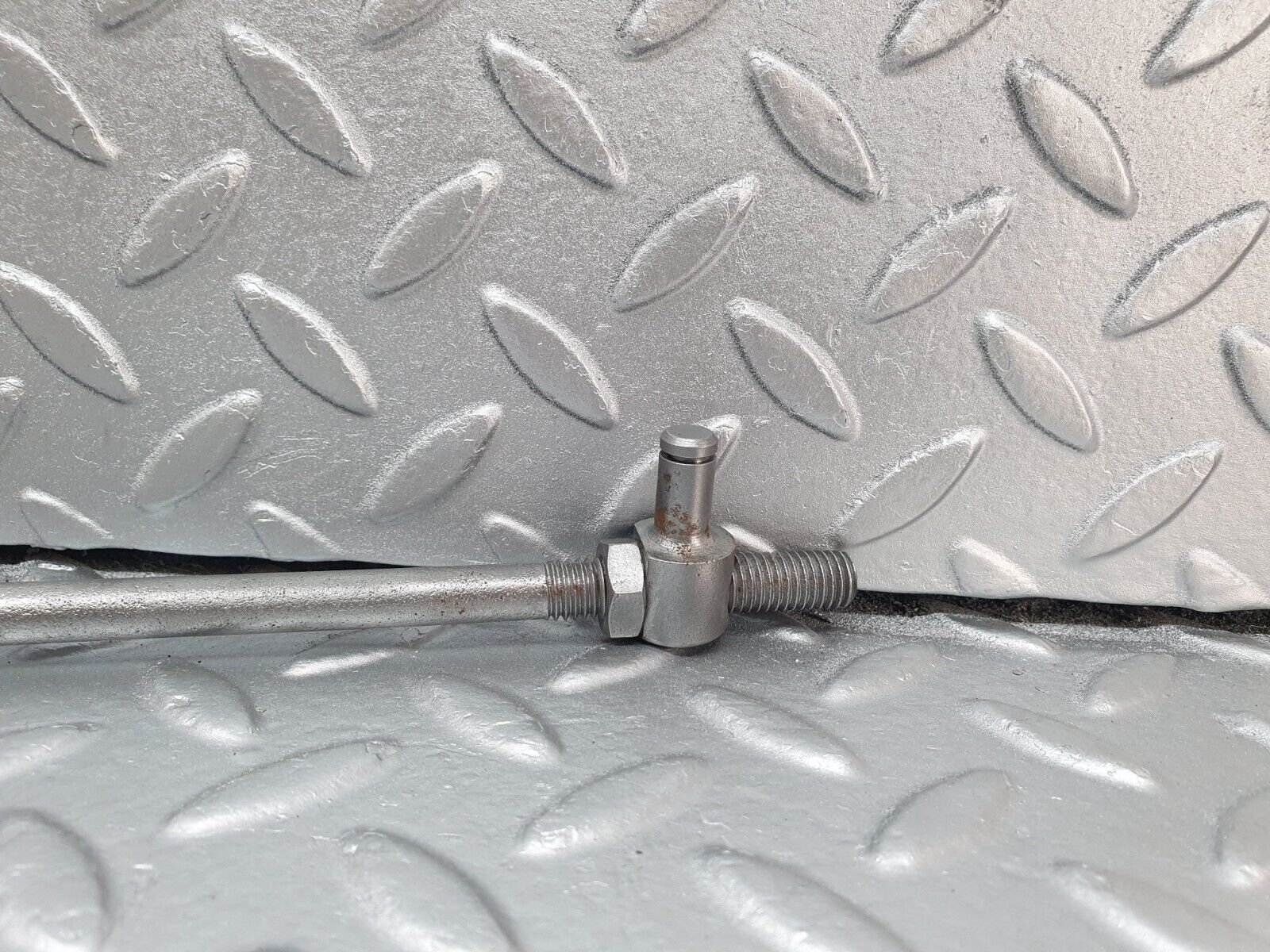 42448 Mercedes-Benz R129 320SL Coupe Automatic Gearbox Linkage