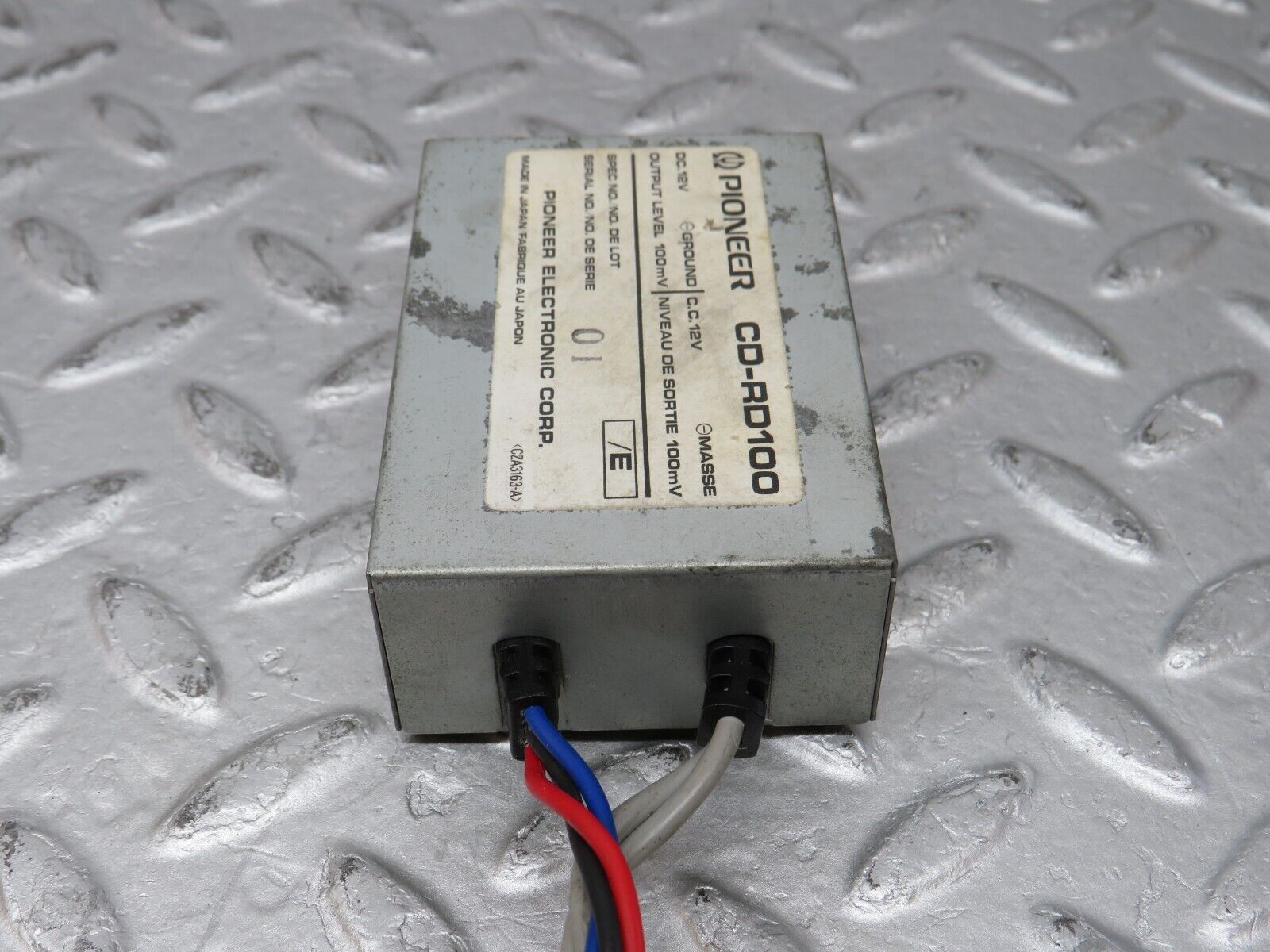 36509 Mercedes-Benz W201 190E 2.0L Radio Audio Adapter Converter PIONEER CD-RD100