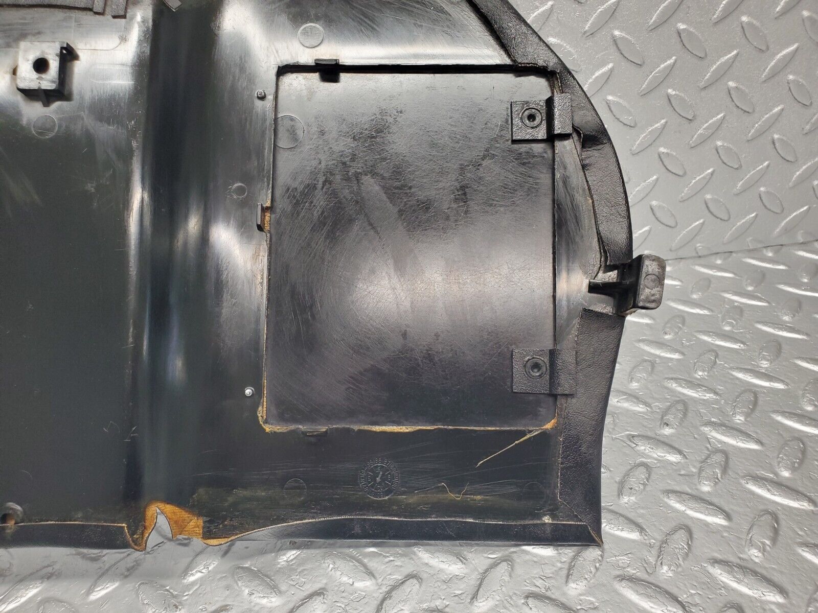 46340 Mercedes-Benz C123 280CE Coupe Front Left Kick Panel Black