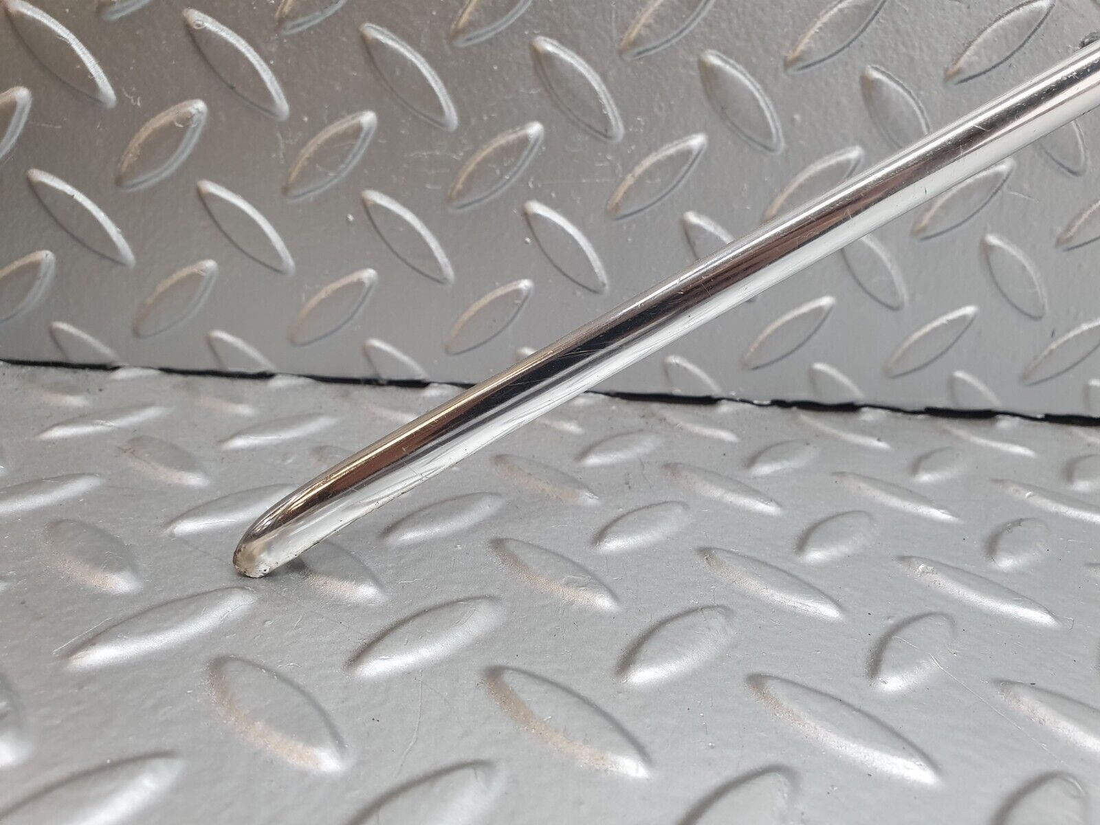 43477 Mercedes-Benz W108 280SE Roof Chrome Trim Right Side