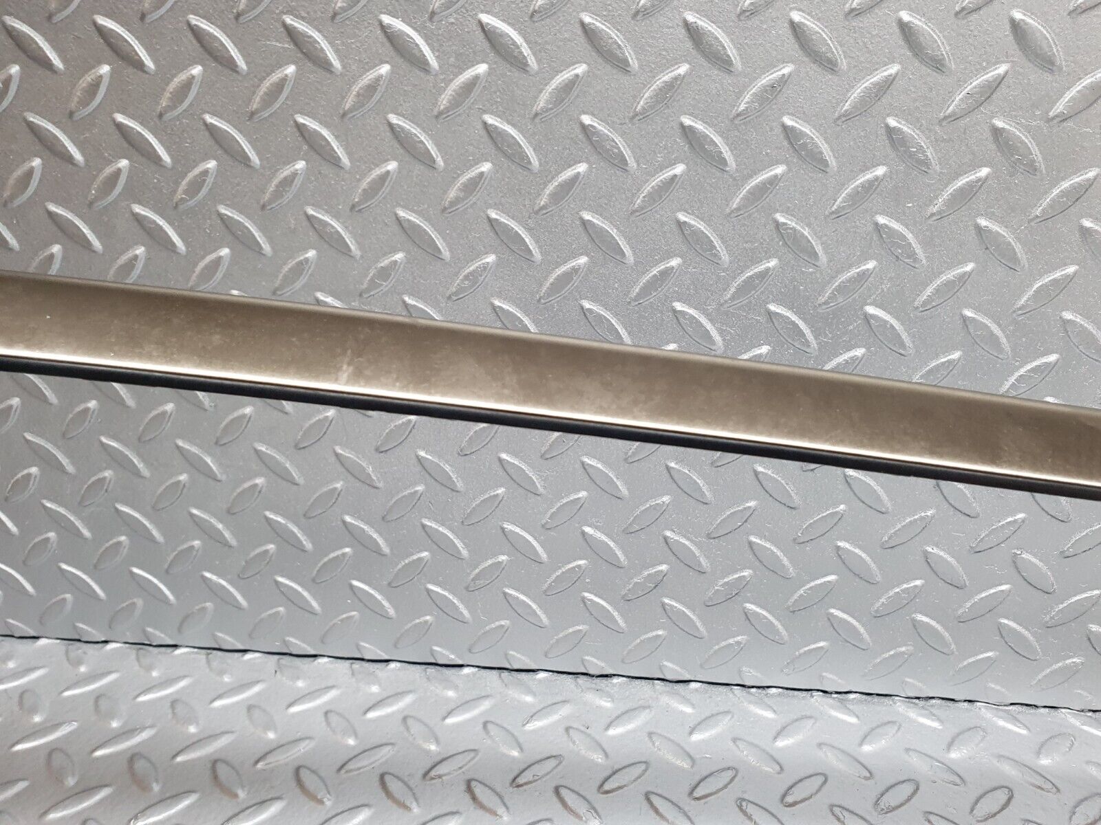 42111 Mercedes-Benz W202 C200 Roof Trim Left Side