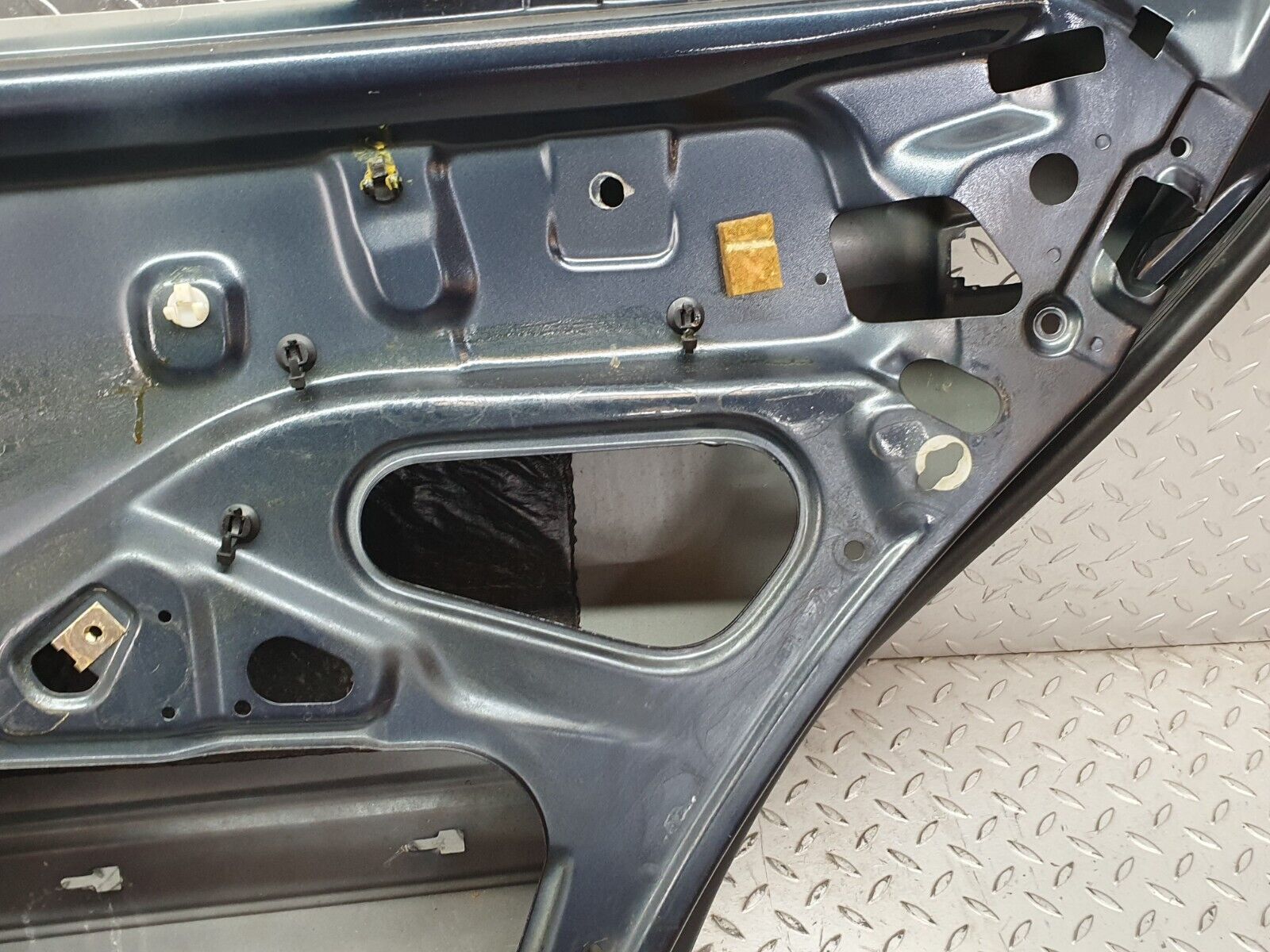 41834 Mercedes-Benz W202 C200 Rear Right Door