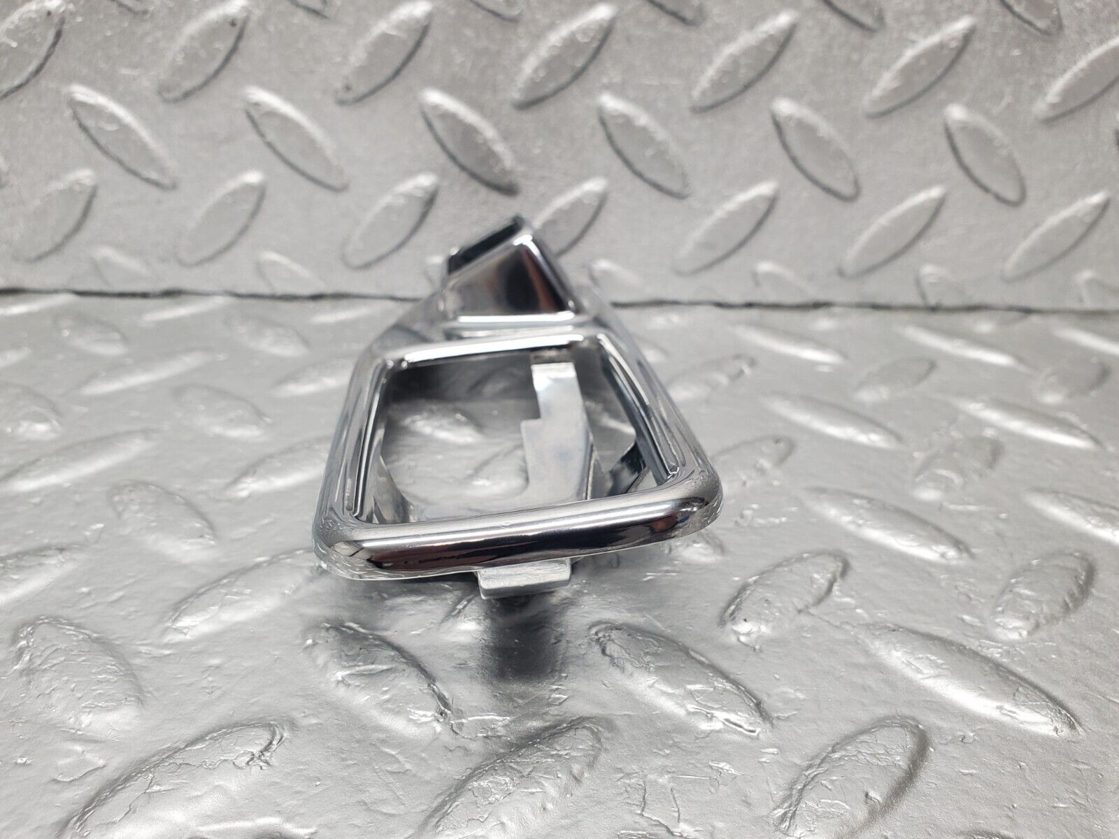 46463 Mercedes-Benz C123 280CE Coupe Chrome Frame For Door Opener Left 1167660111