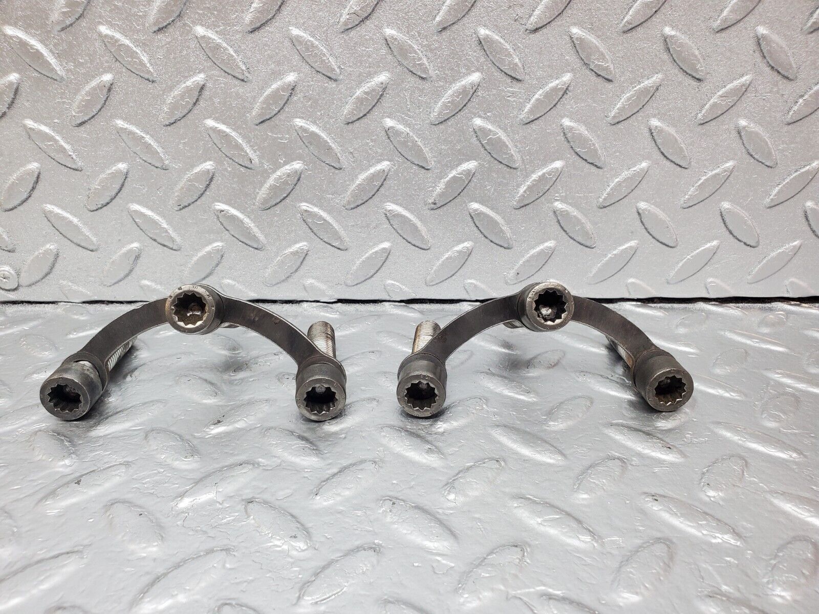 45788 Mercedes-Benz W126 420SE Drive Shaft Bolt Differential Bolt Set