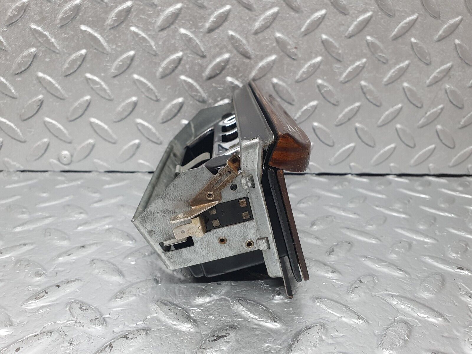 43906 Mercedes-Benz C123 230CE Coupe Centre Console Ashtray Wood Finish