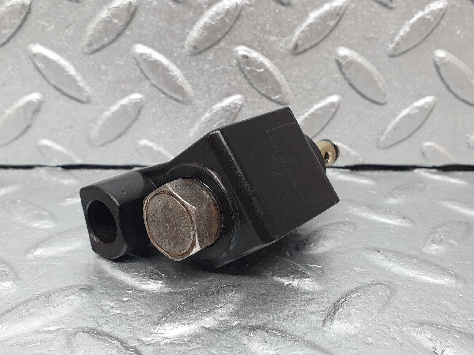 44077 Mercedes-Benz C123 230CE Coupe Automatic Gearbox Solenoid 722.401 0003041990