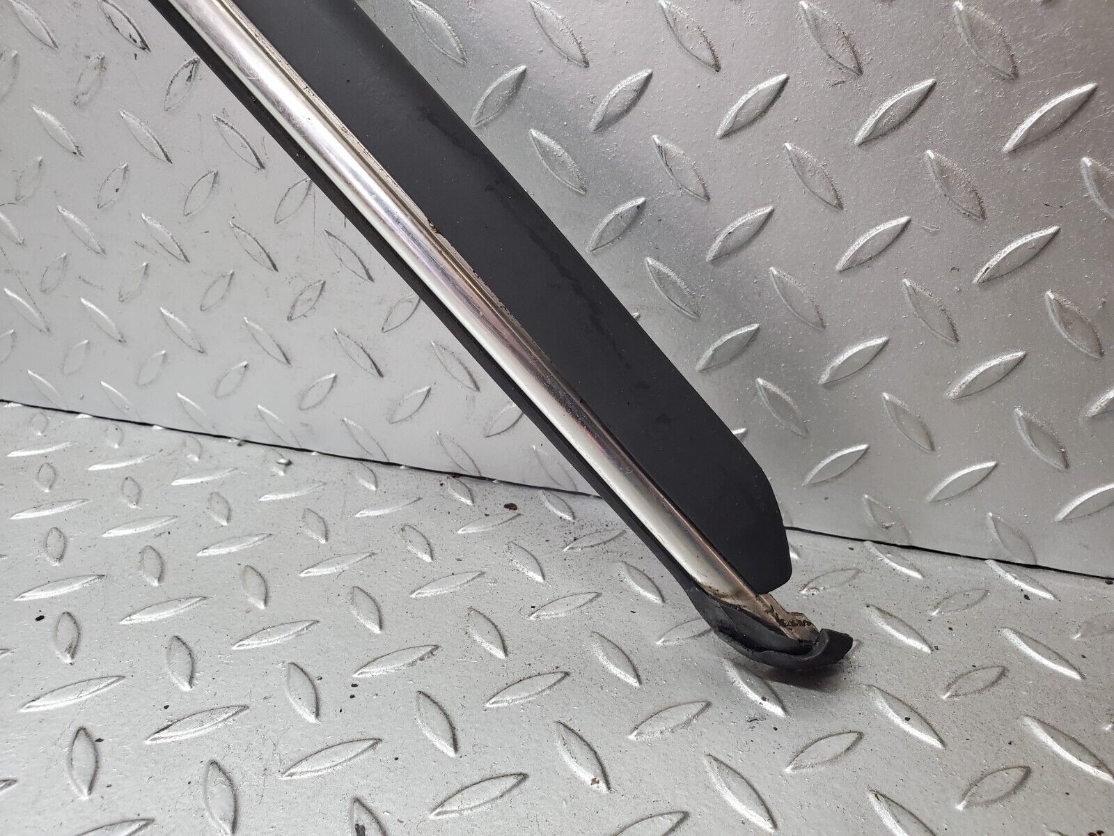 44546 Mercedes-Benz W123 280E Roof Chrome Moulding Trim Right Side 1236981430