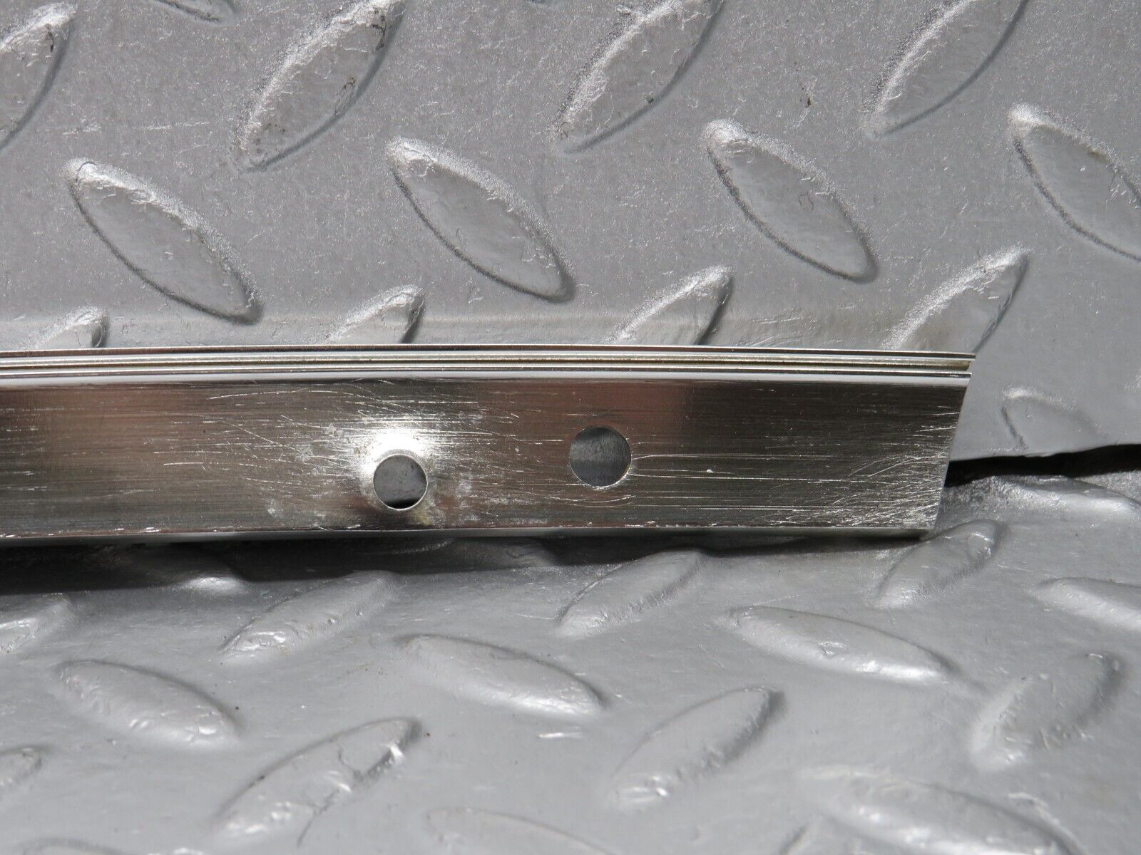 39857 Mercedes-Benz R107 350SL Hardtop B Pillar Chrome Trim Right Side