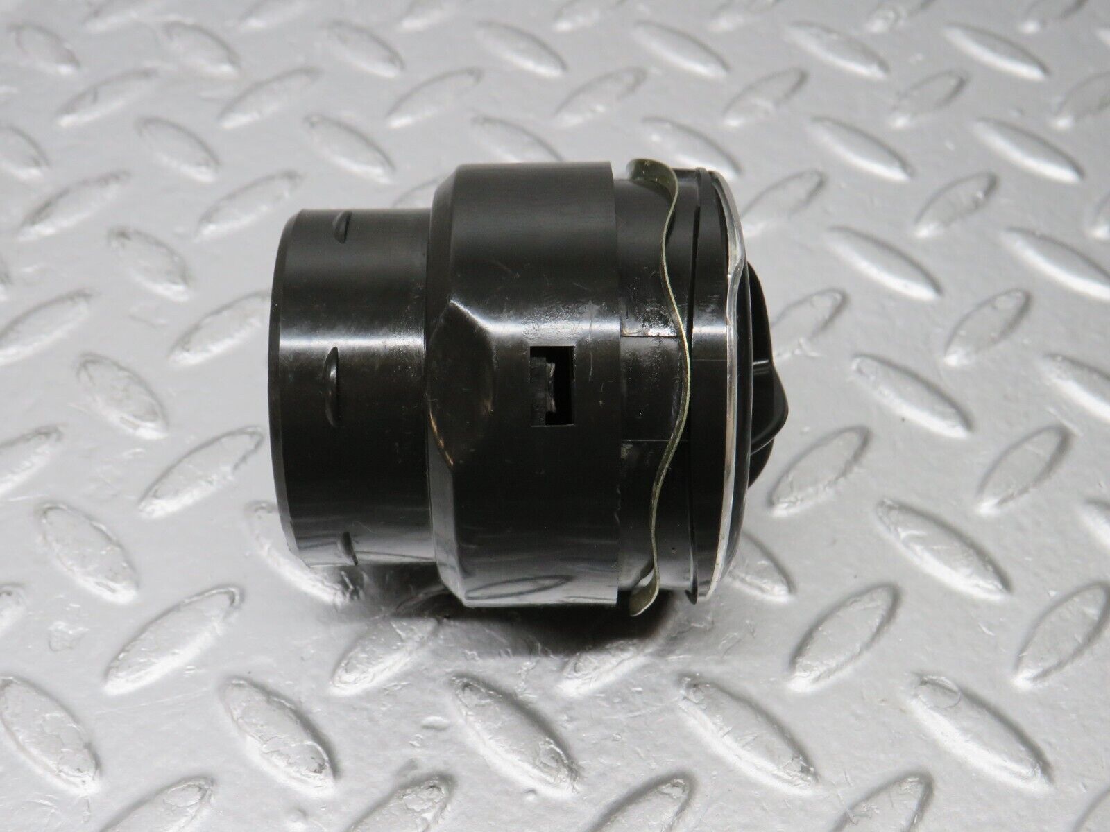 39182 Mercedes-Benz R107 500SL Dashboard Air Vent