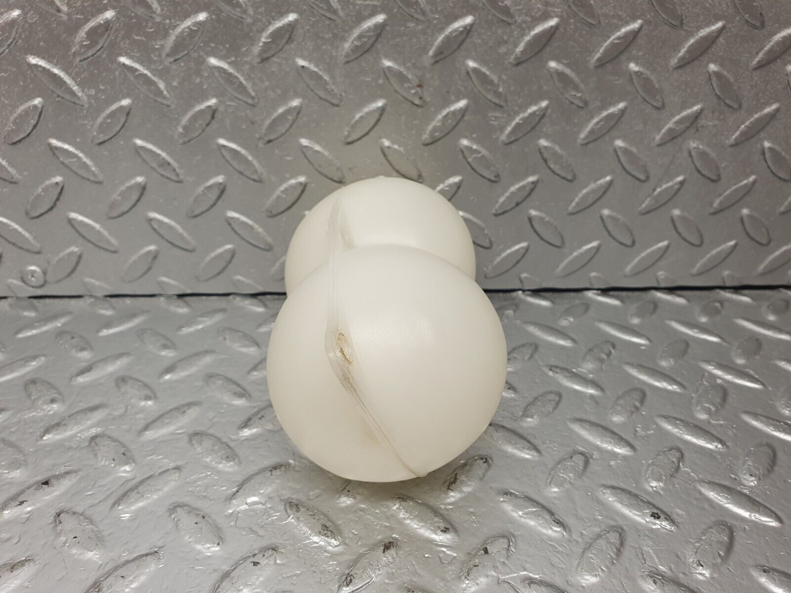 43907 Mercedes-Benz C123 230CE Coupe Vacuum Reservoir