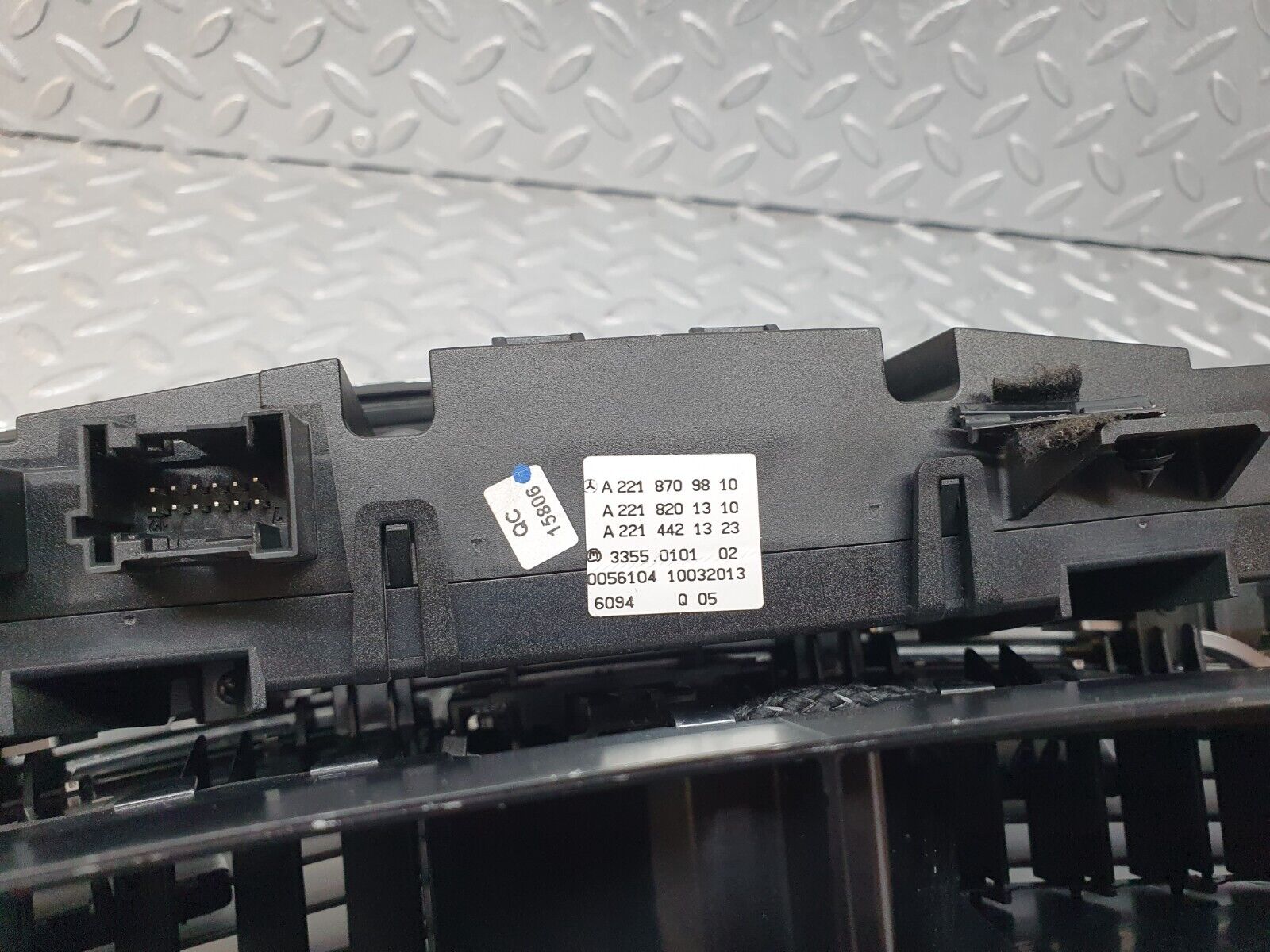 43787 Mercedes-Benz W221 S320 Dashboard Wood Moulding Trim 2216800871