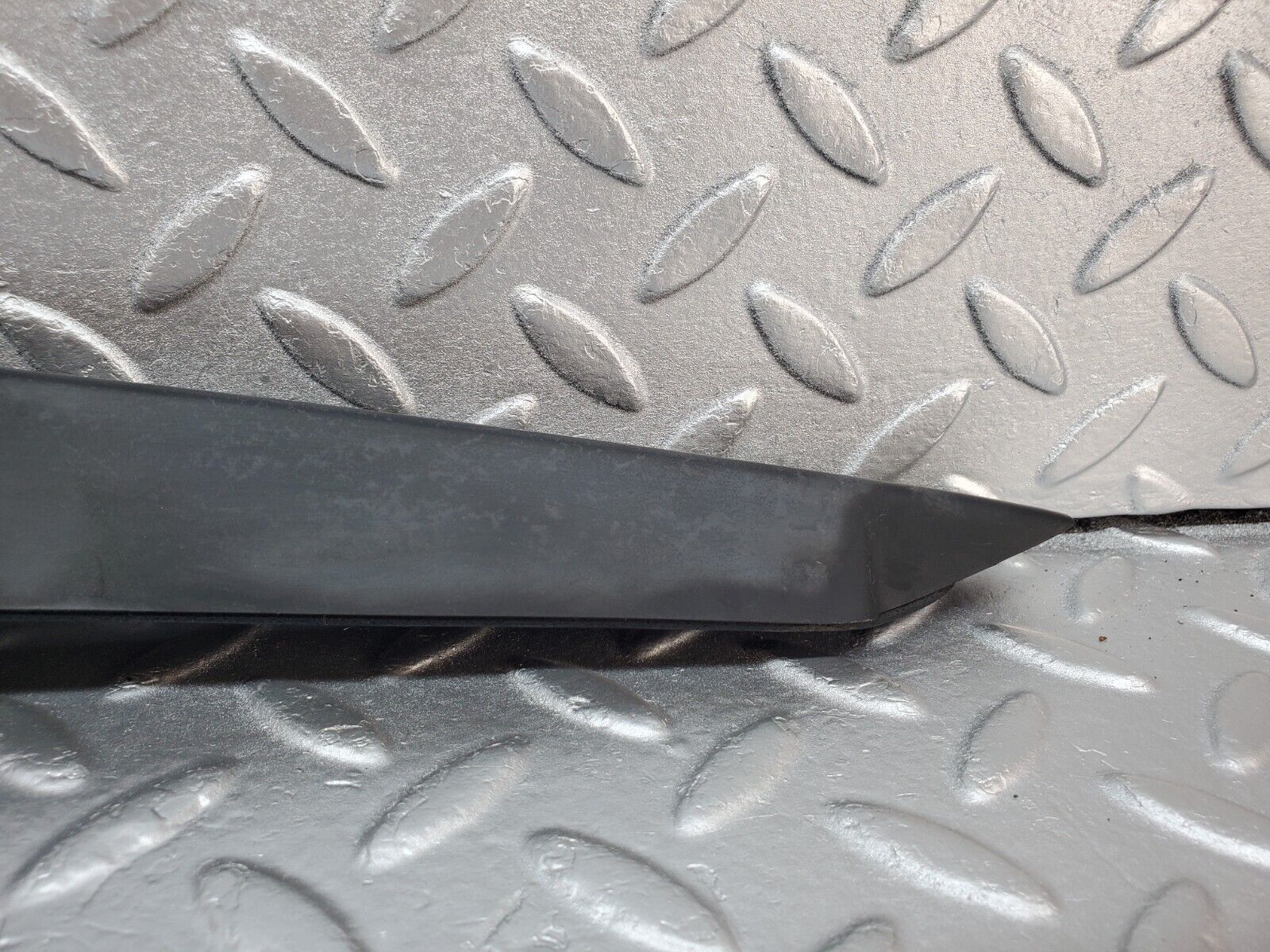 45706 Mercedes-Benz W126 420SE Boot Handle Trim Number Plate Light 1268202909