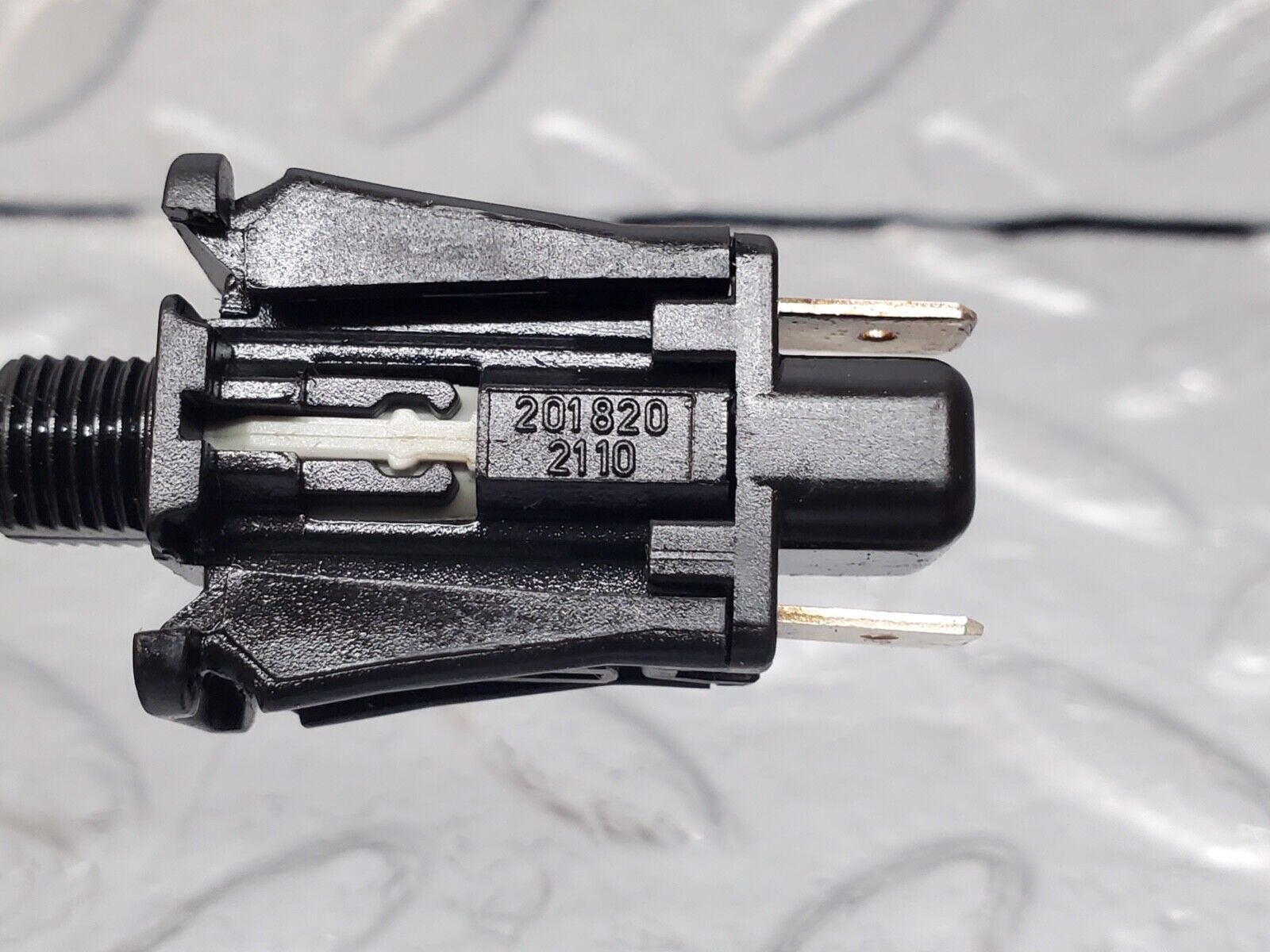 44653 Mercedes-Benz W124 220E Door Contact Switch 2018202110