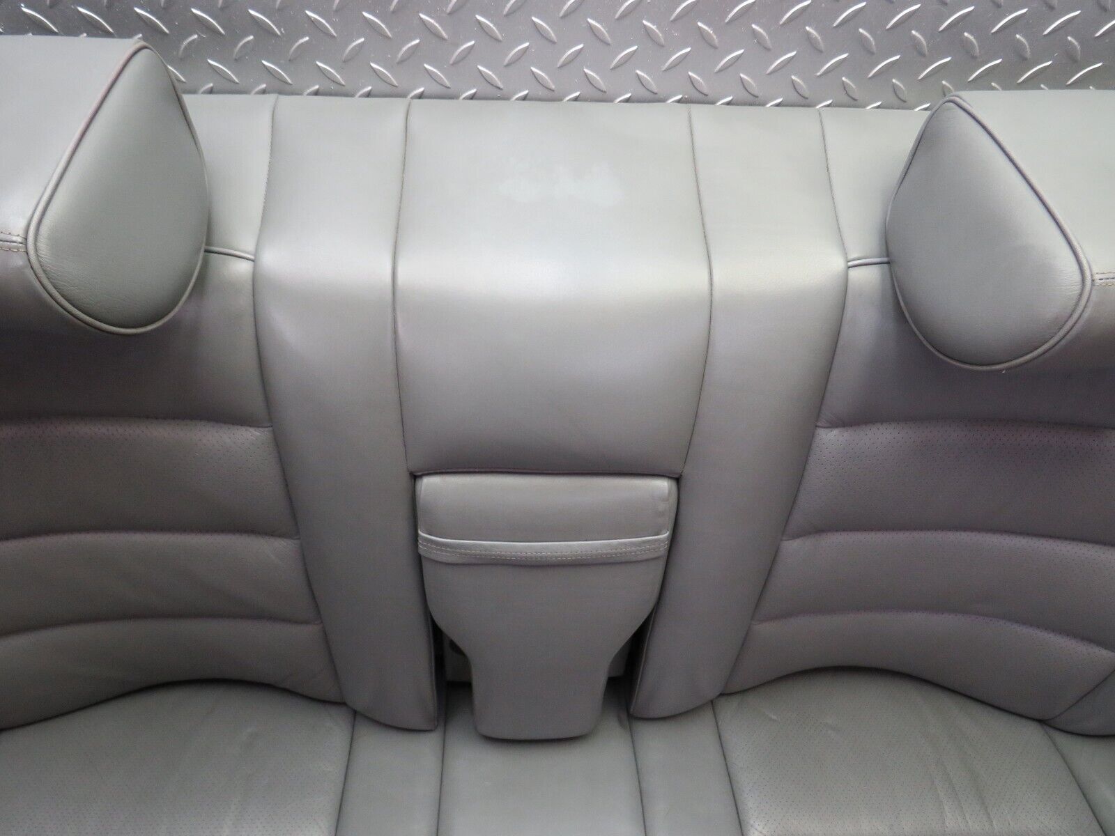 42911 Mercedes-Benz W126 420SE Rear Seat Leather Grey 1269202750 1269202716