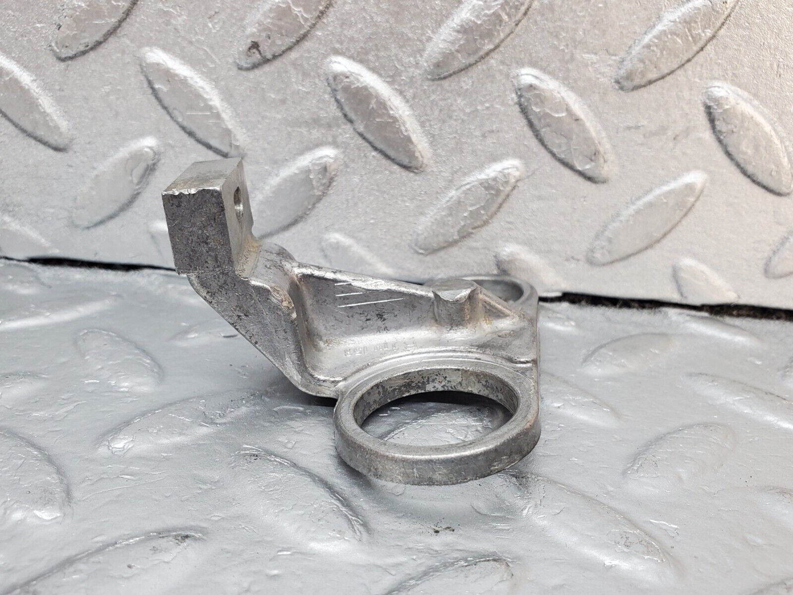 45352 Mercedes-Benz 280E M110.983 Crankshaft Sensor Holder Bracket 1101530440