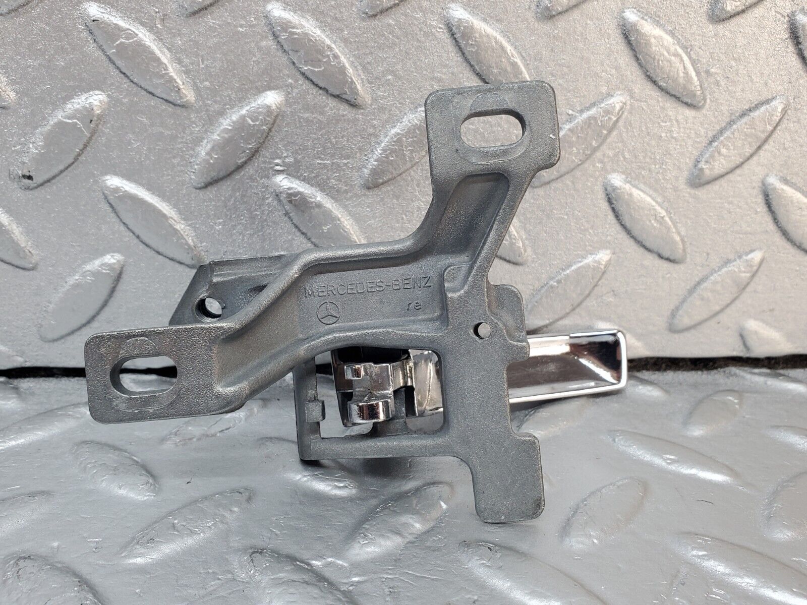 45559 Mercedes-Benz W126 420SE Right Door Interior Handle