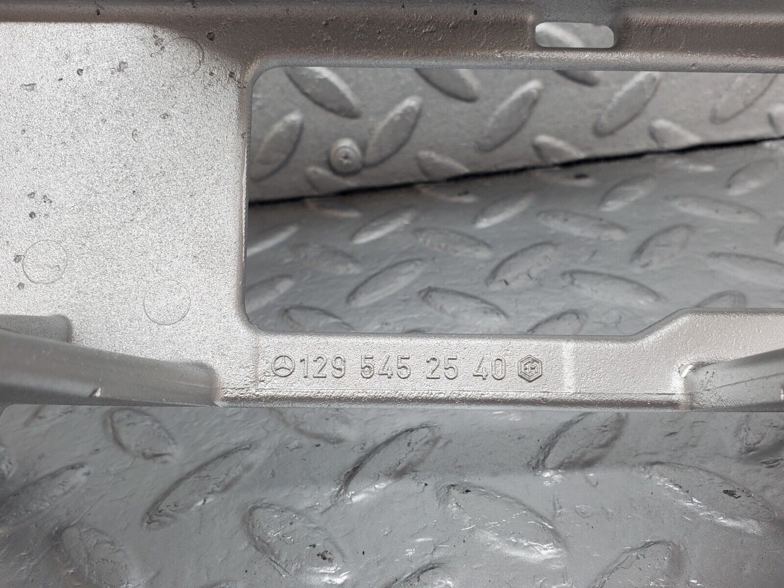 45180 Mercedes-Benz R129 300SL Coupe ECU Holder 1295452540