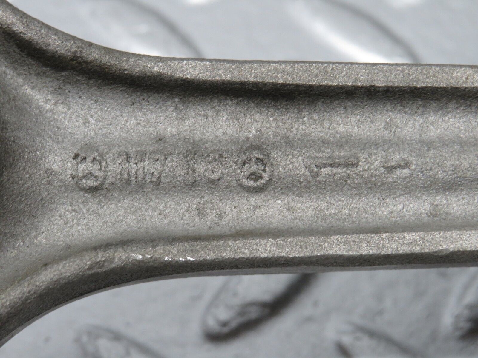 39303 Mercedes-Benz R107 500SL Piston With Connecting Rod 96,515mm