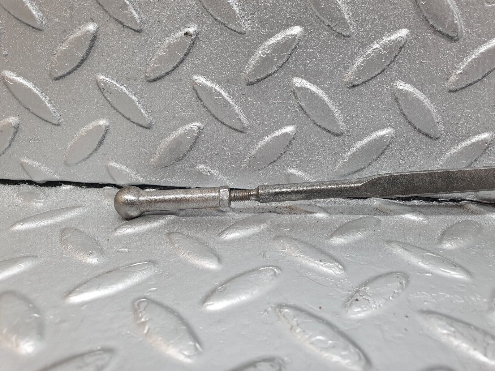 43446 Mercedes-Benz W108 280SE Automatic Gearbox Linkage Bracket