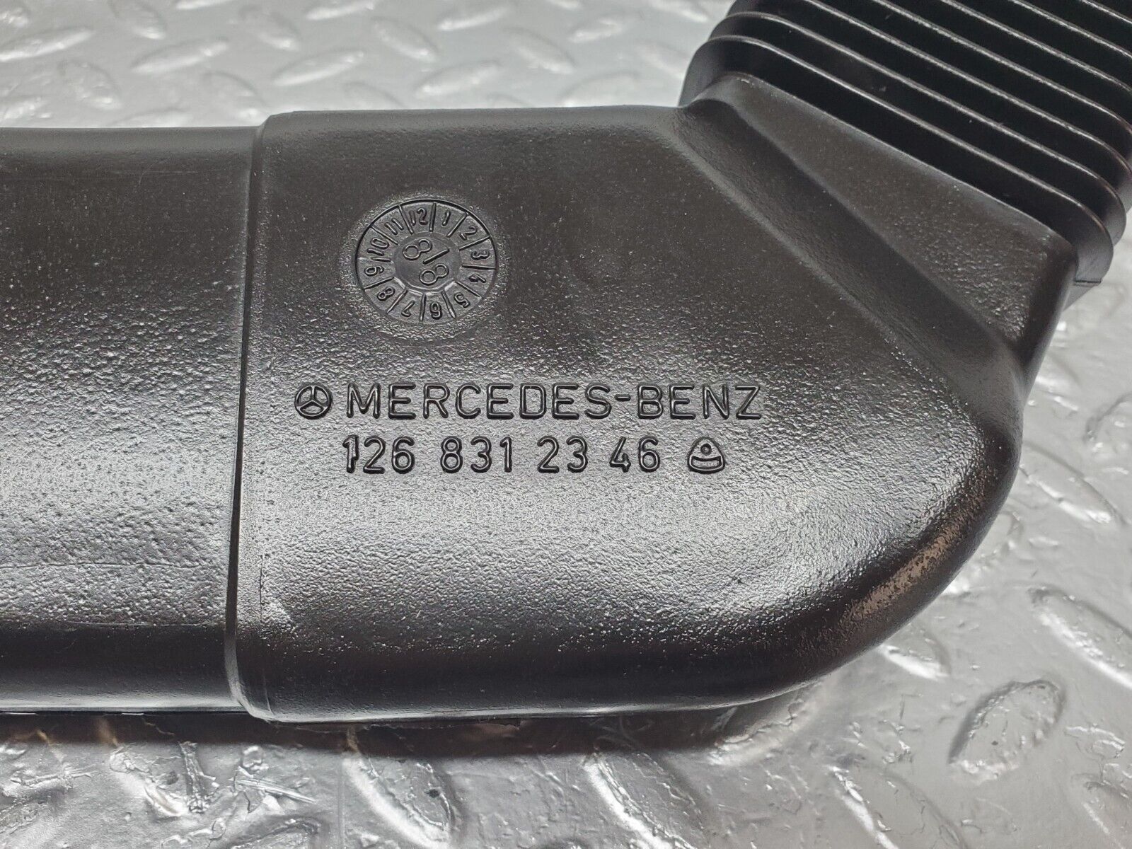 45750 Mercedes-Benz W126 420SE Air Duct Vent Left Side 1268312346