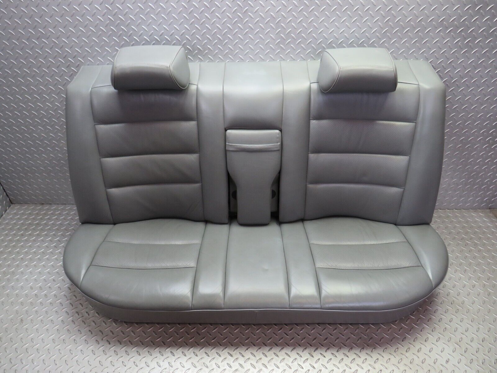 42911 Mercedes-Benz W126 420SE Rear Seat Leather Grey 1269202750 1269202716