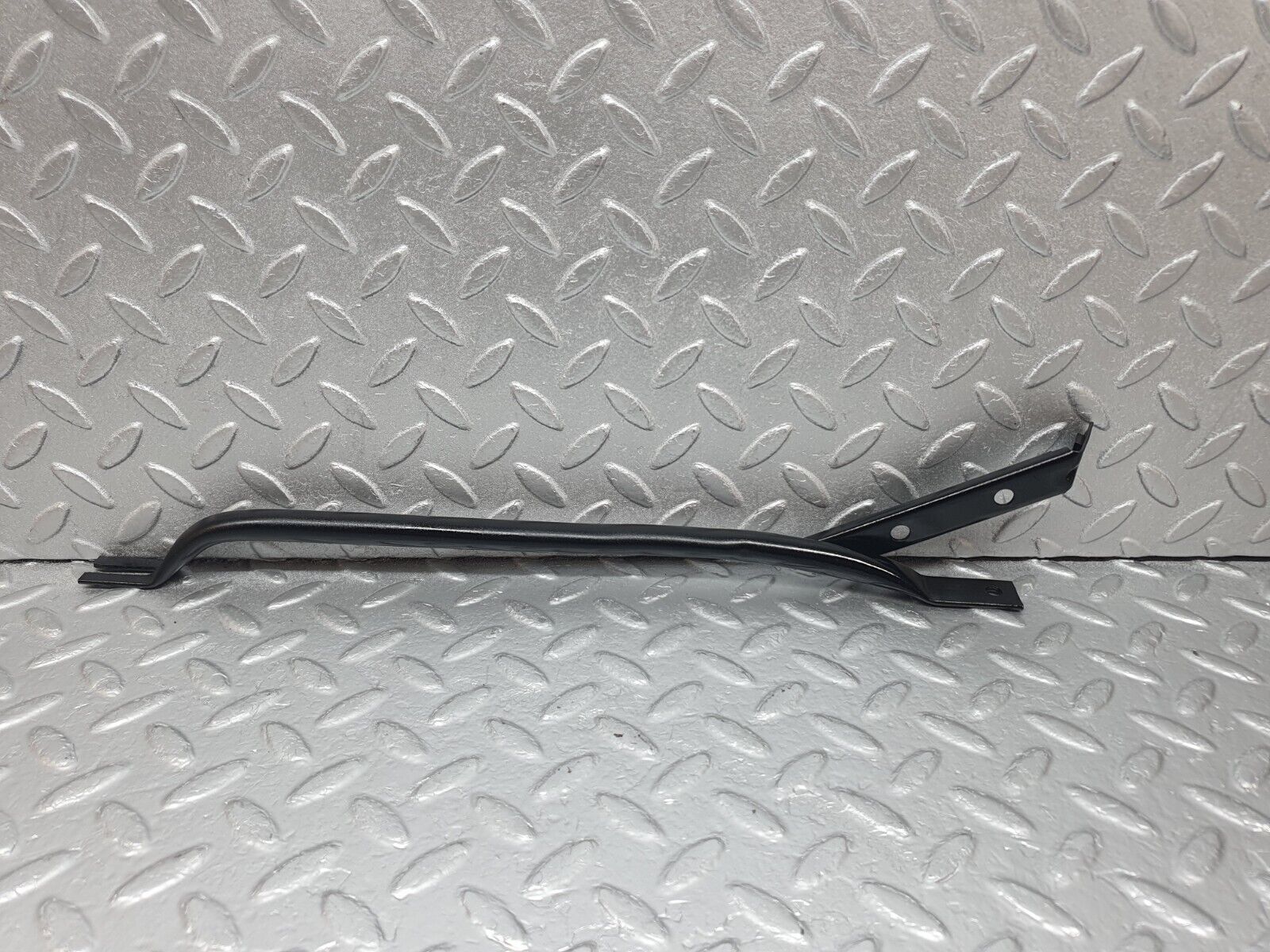 43936 Mercedes-Benz C123 230CE Coupe Horn Bracket