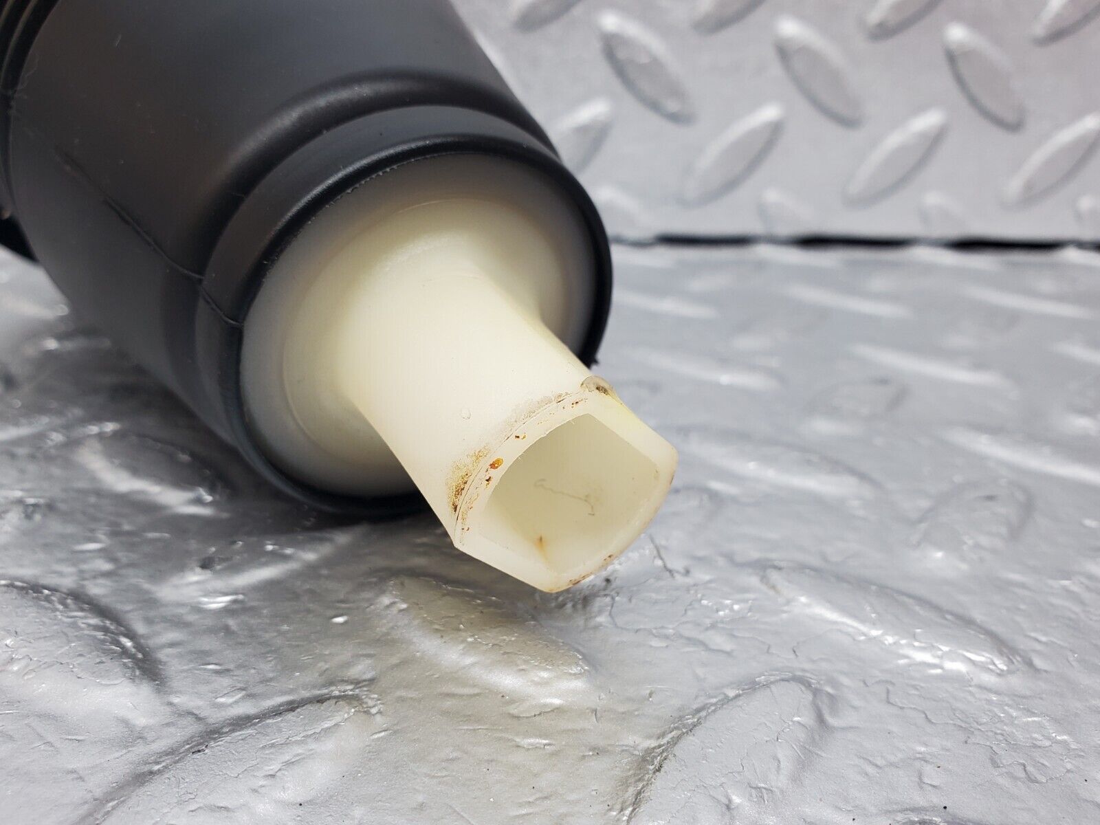 45736 Mercedes-Benz W126 420SE Steering Column Rubber Cover 1264620196