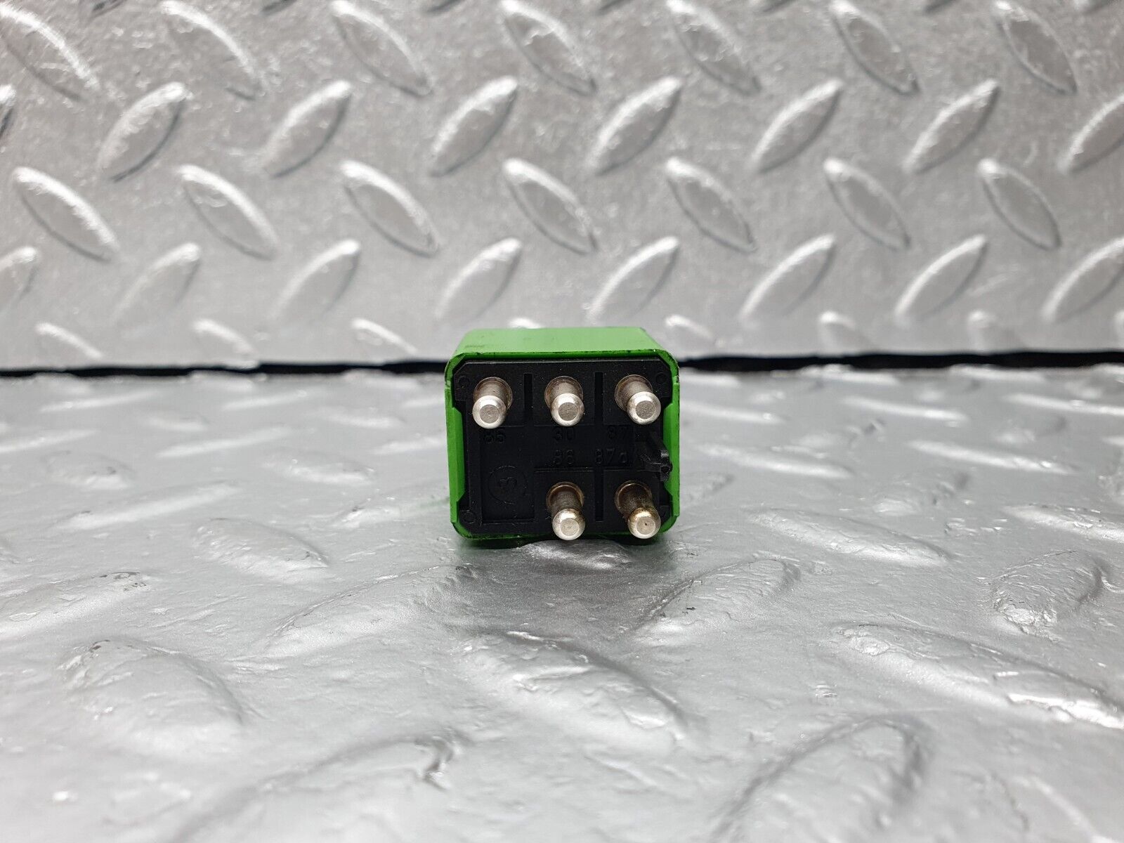 42248 Mercedes-Benz R129 320SL Coupe Headlight Wiper Relay 1268202026