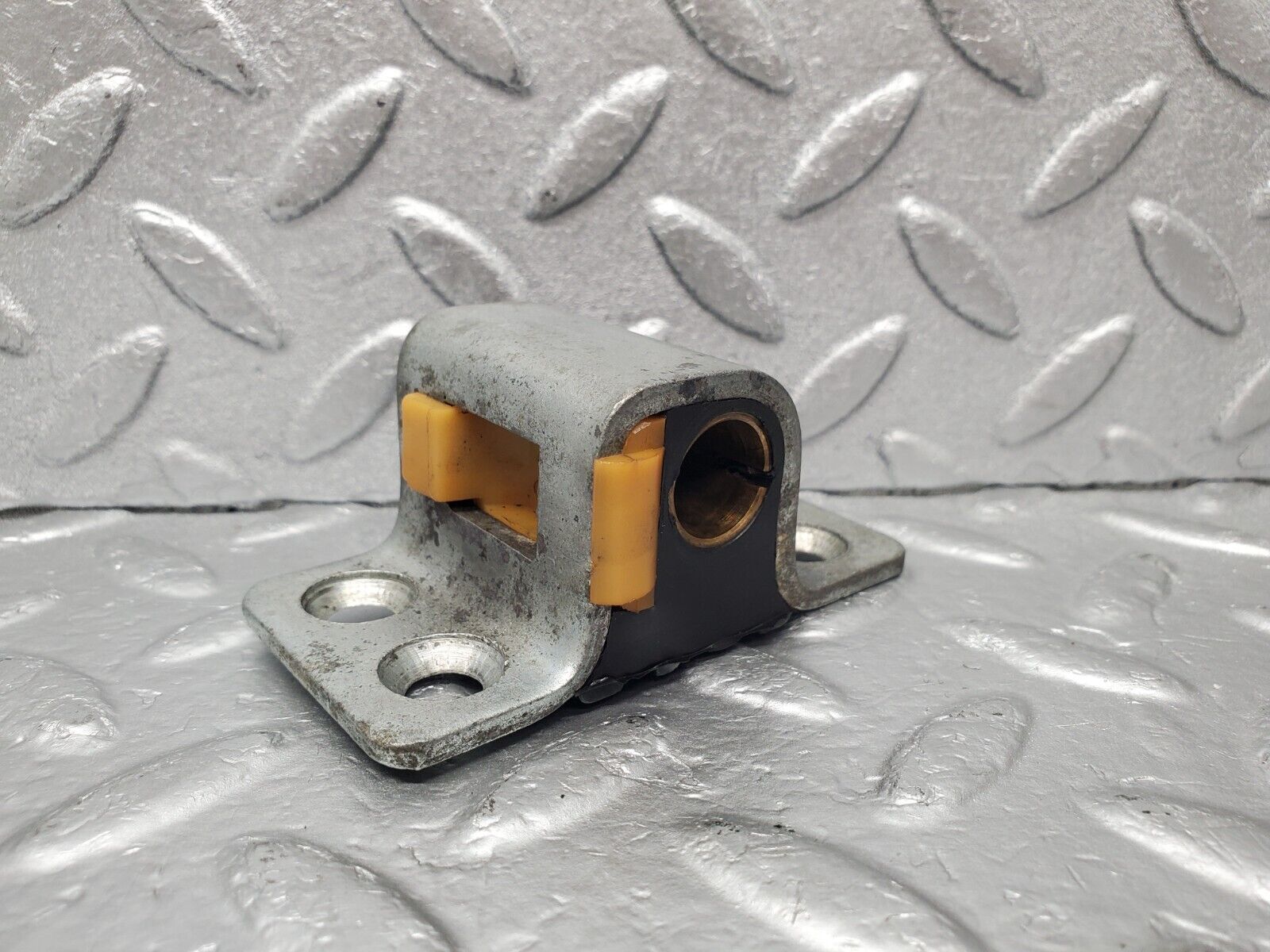 46476 Mercedes-Benz C123 280CE Coupe Left Door Lock Latch