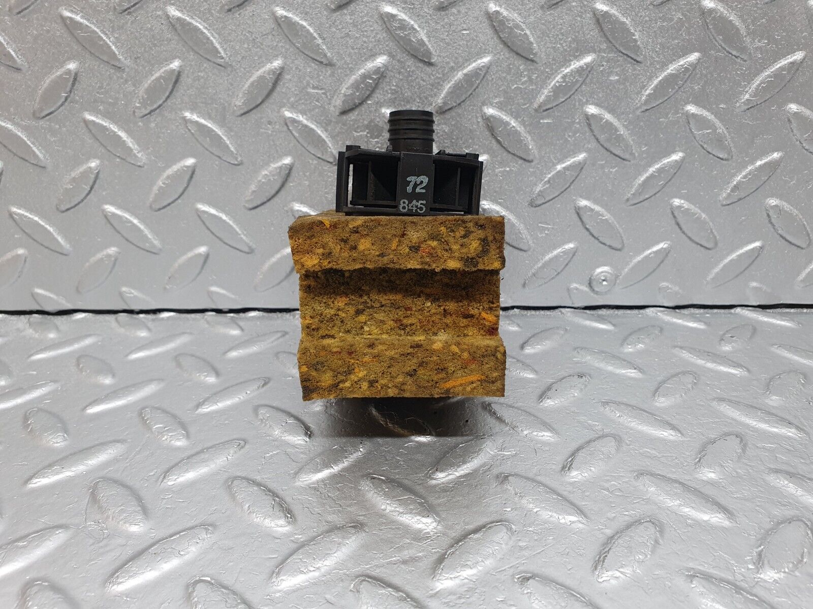 41670 Mercedes-Benz W124 200E Temperature Sensor Bosch 0008301908 0130002802