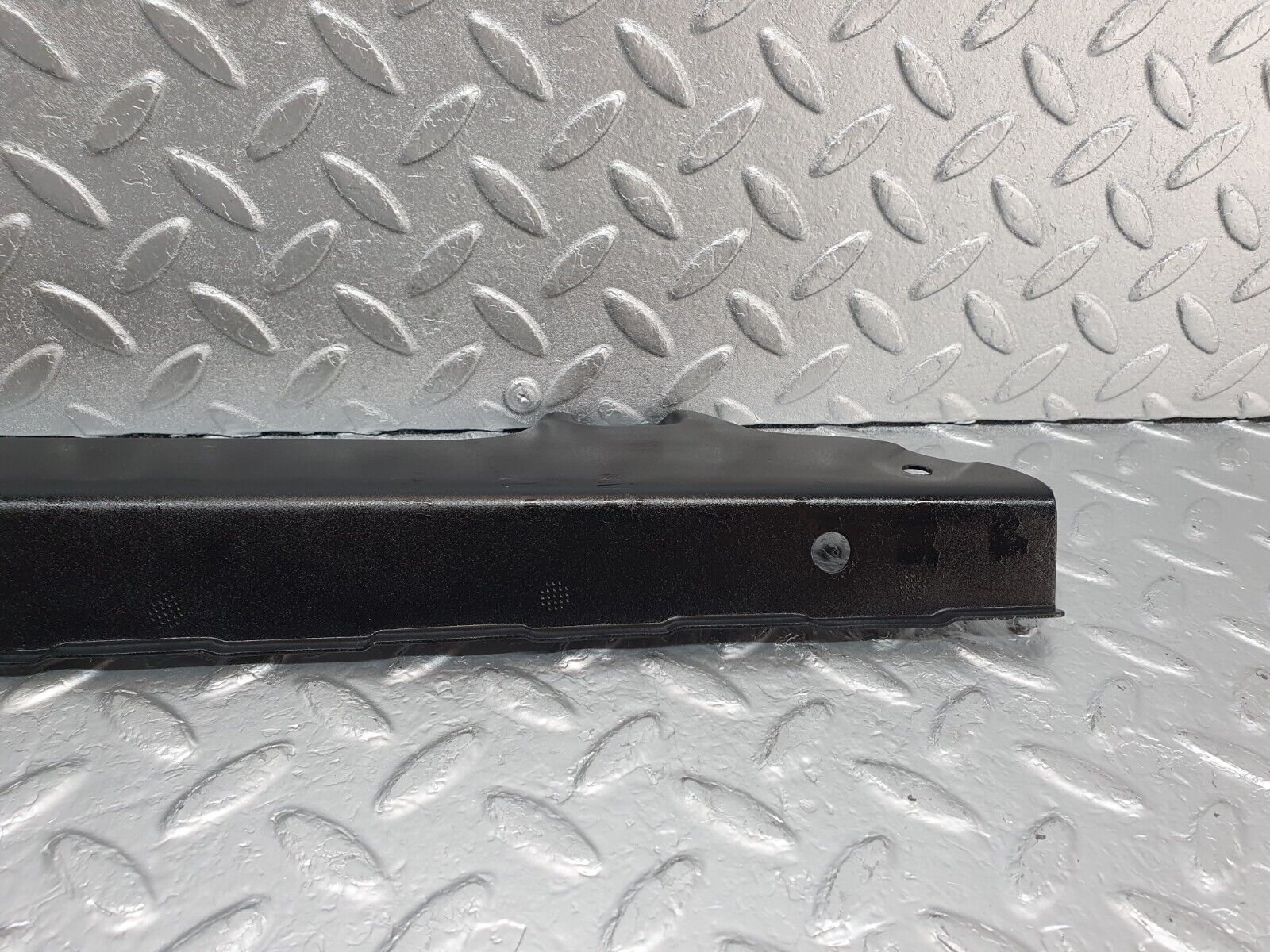 43718 Mercedes-Benz C126 380SEC Coupe Rear Window Channel Support Bracket Left Side