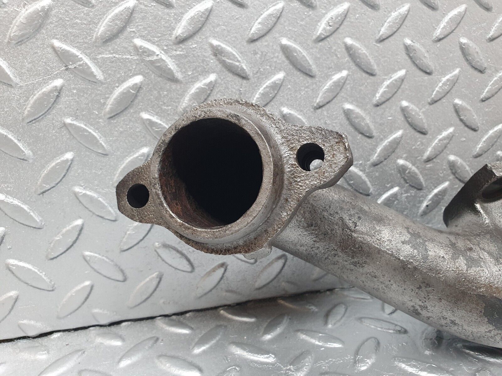 43605 Mercedes-Benz C126 380SEC Coupe Exhaust Manifold Left Side 1161420502