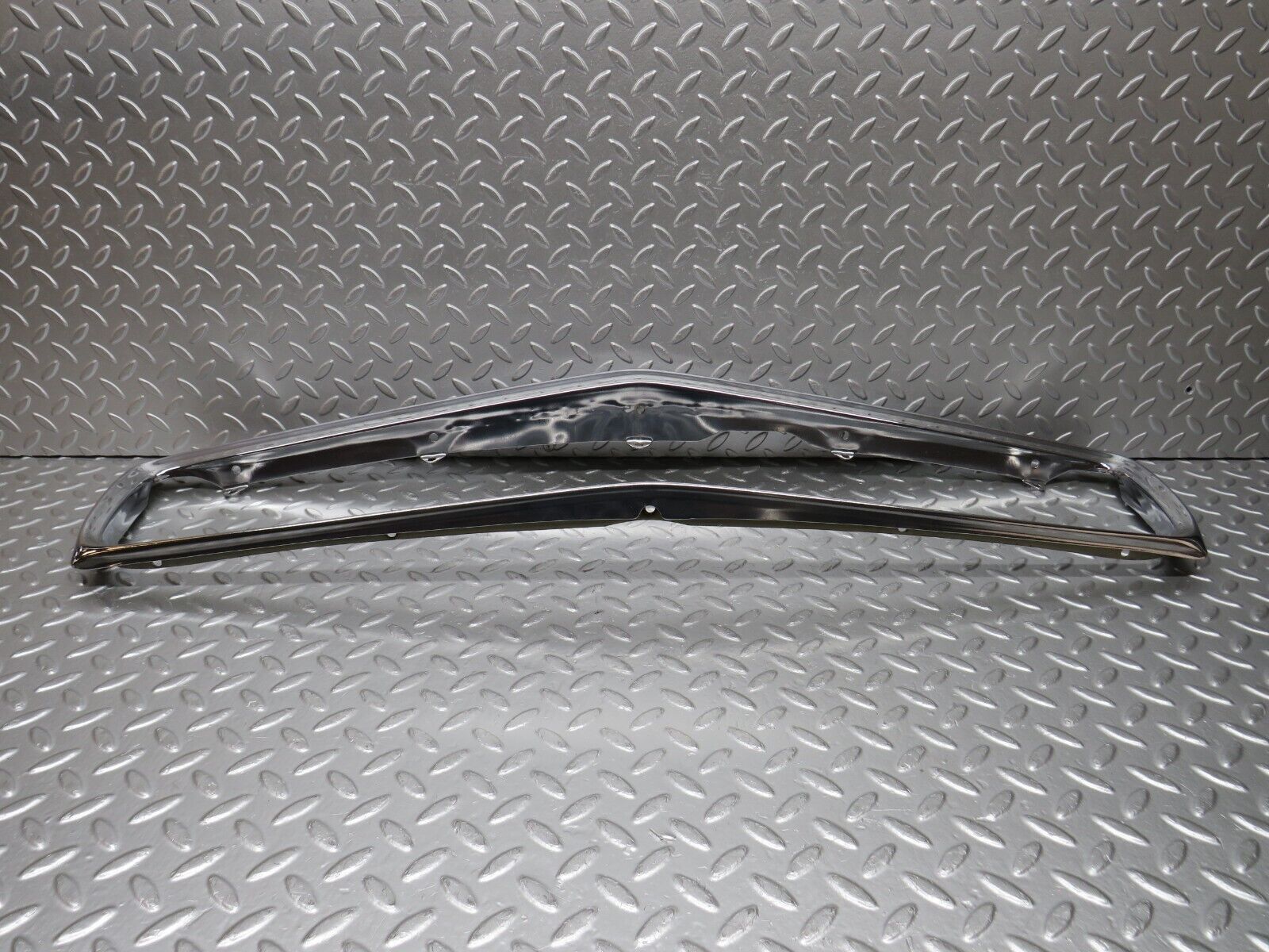 32736 Mercedes-Benz R107 C107 Bonnet Grill Chrome Frame