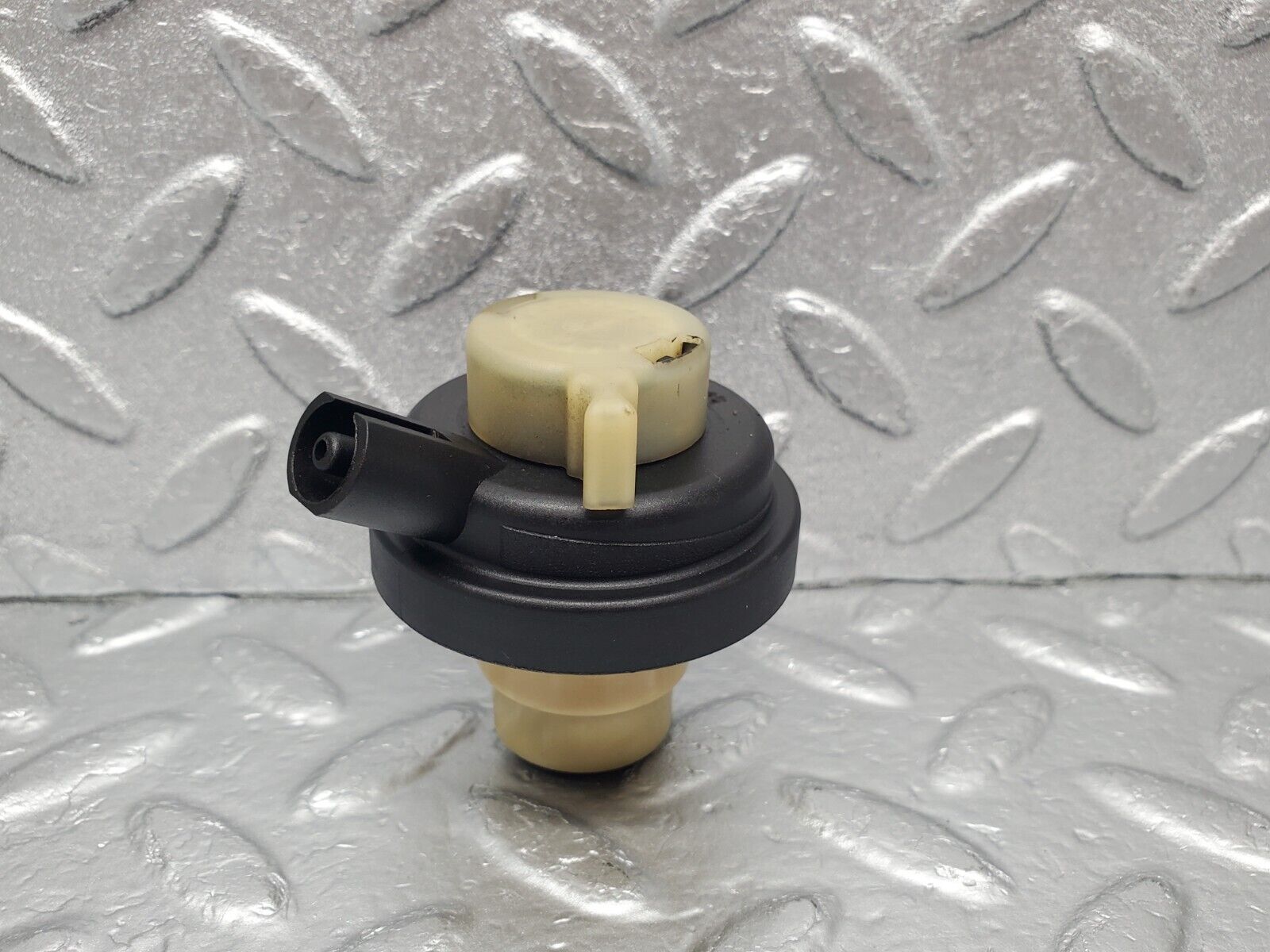 46310 Mercedes-Benz W124 280E Automatic Gearbox Pressure Valve 722.433 1262705779