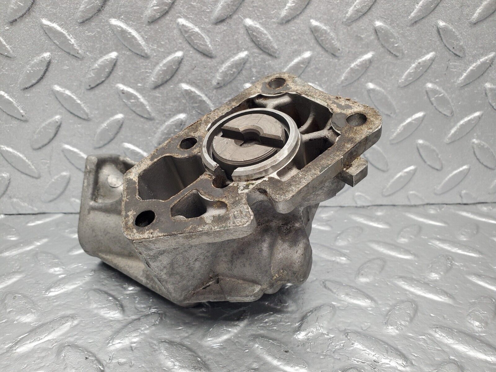 46720 Mercedes-Benz C123 280CE Coupe Ignition Distributor Housing 1101580515