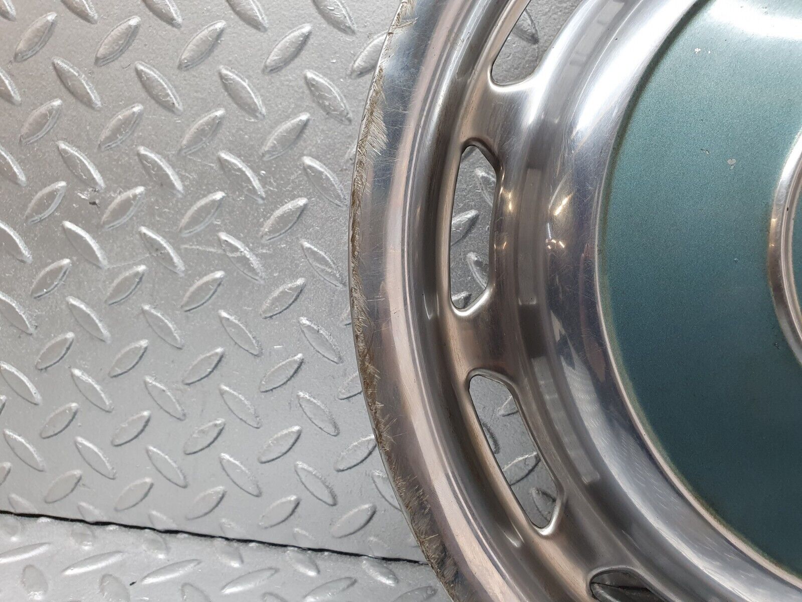 44164 Mercedes-Benz C123 230CE Coupe Wheel Hub Cap 14''