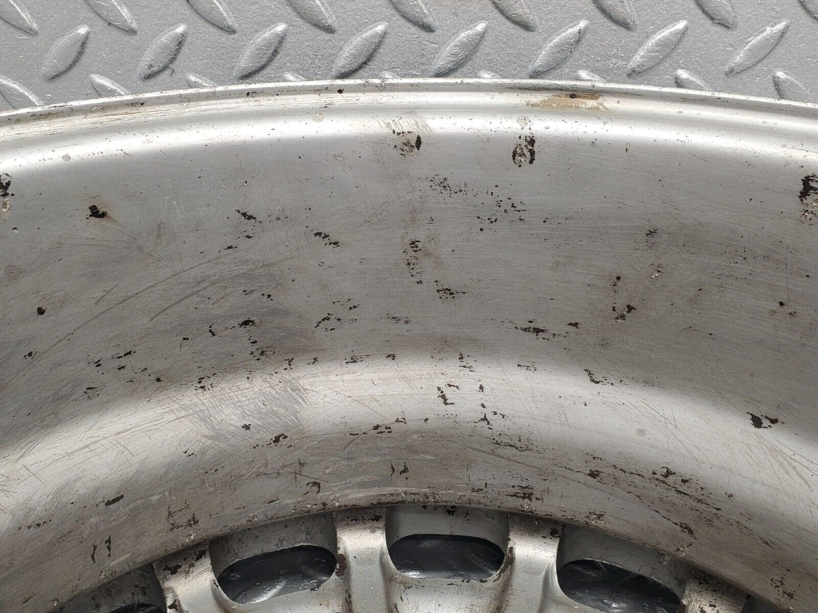 46104 Mercedes-Benz Alloy Wheel 7Jx15H2 ET25 1264003002